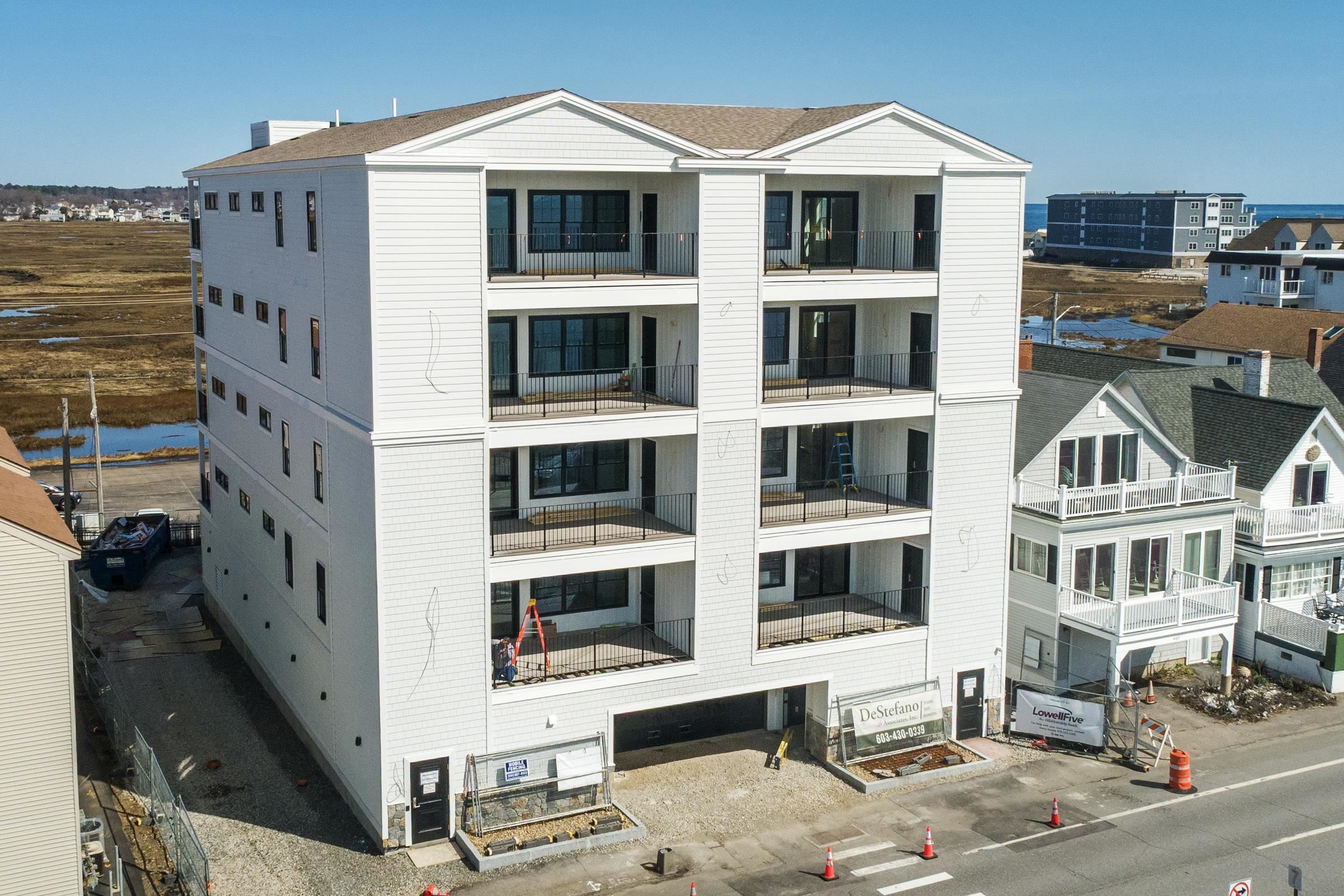 465 Ocean Boulevard 202 — photo