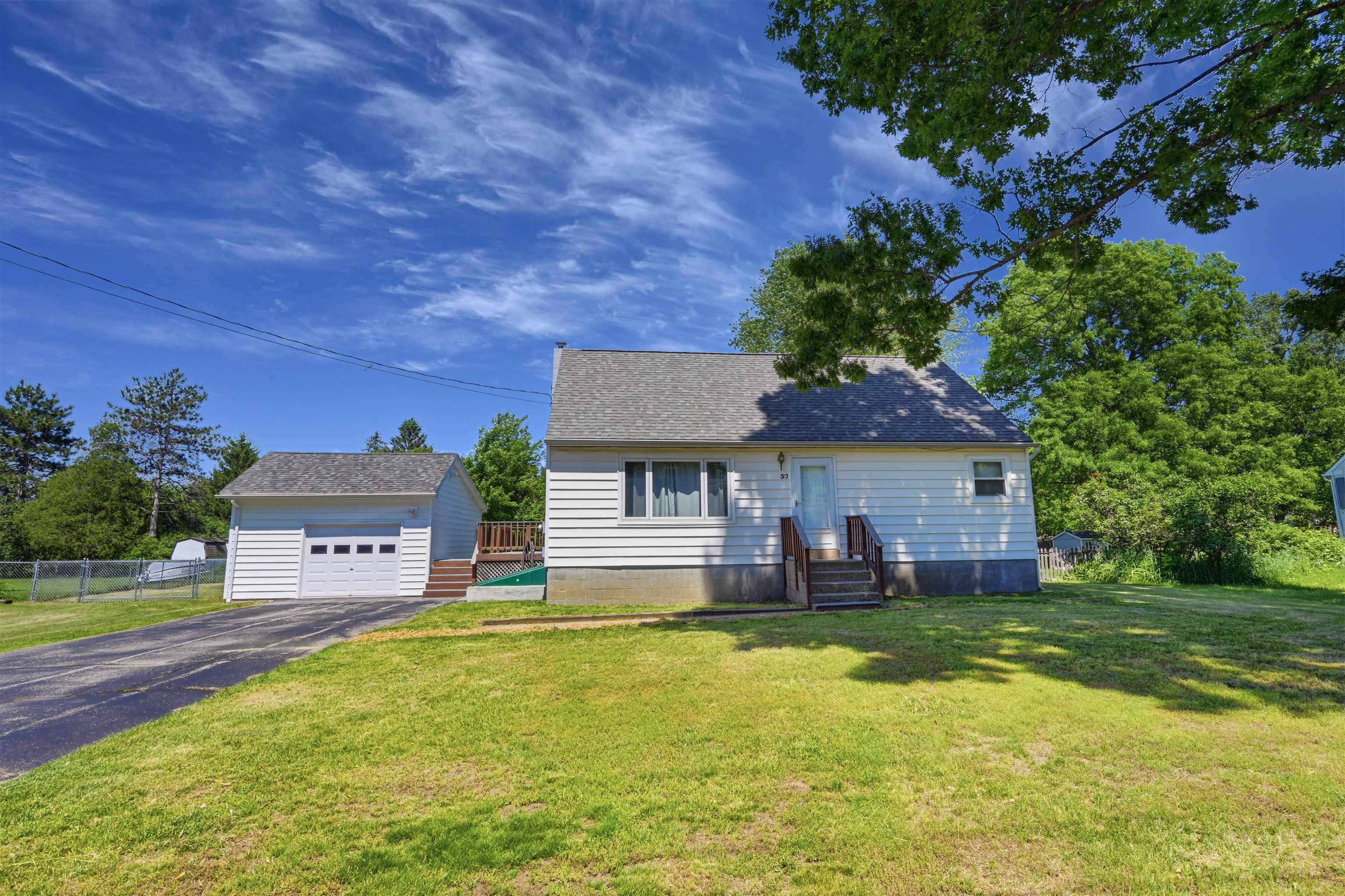 37 Sunset Drive — photo