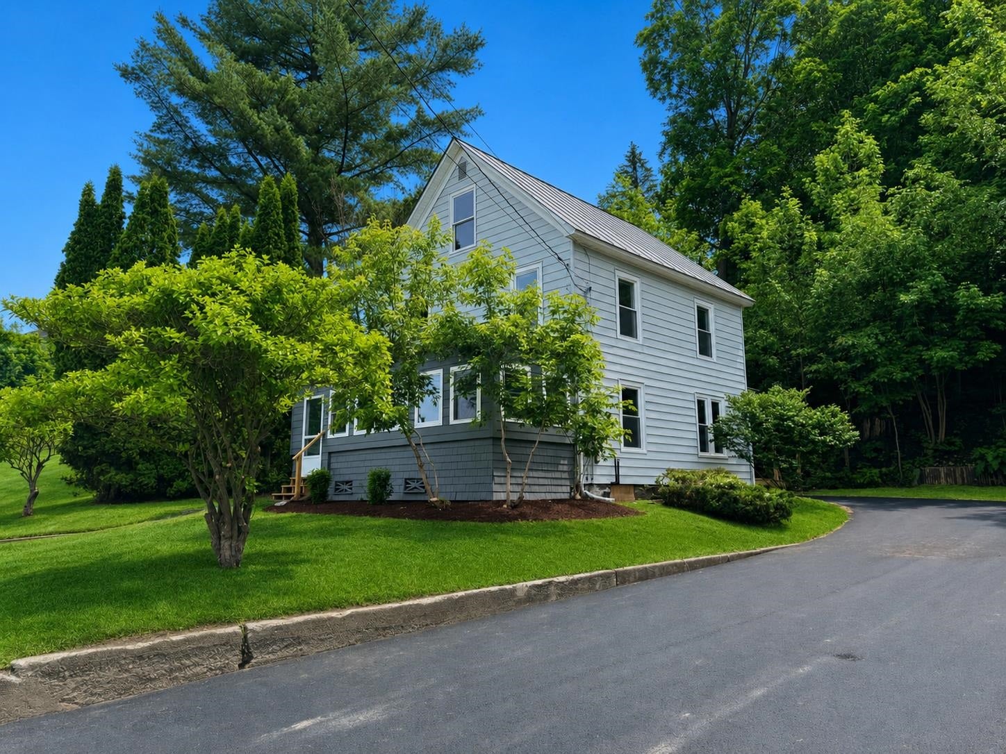 455 Main Street — photo