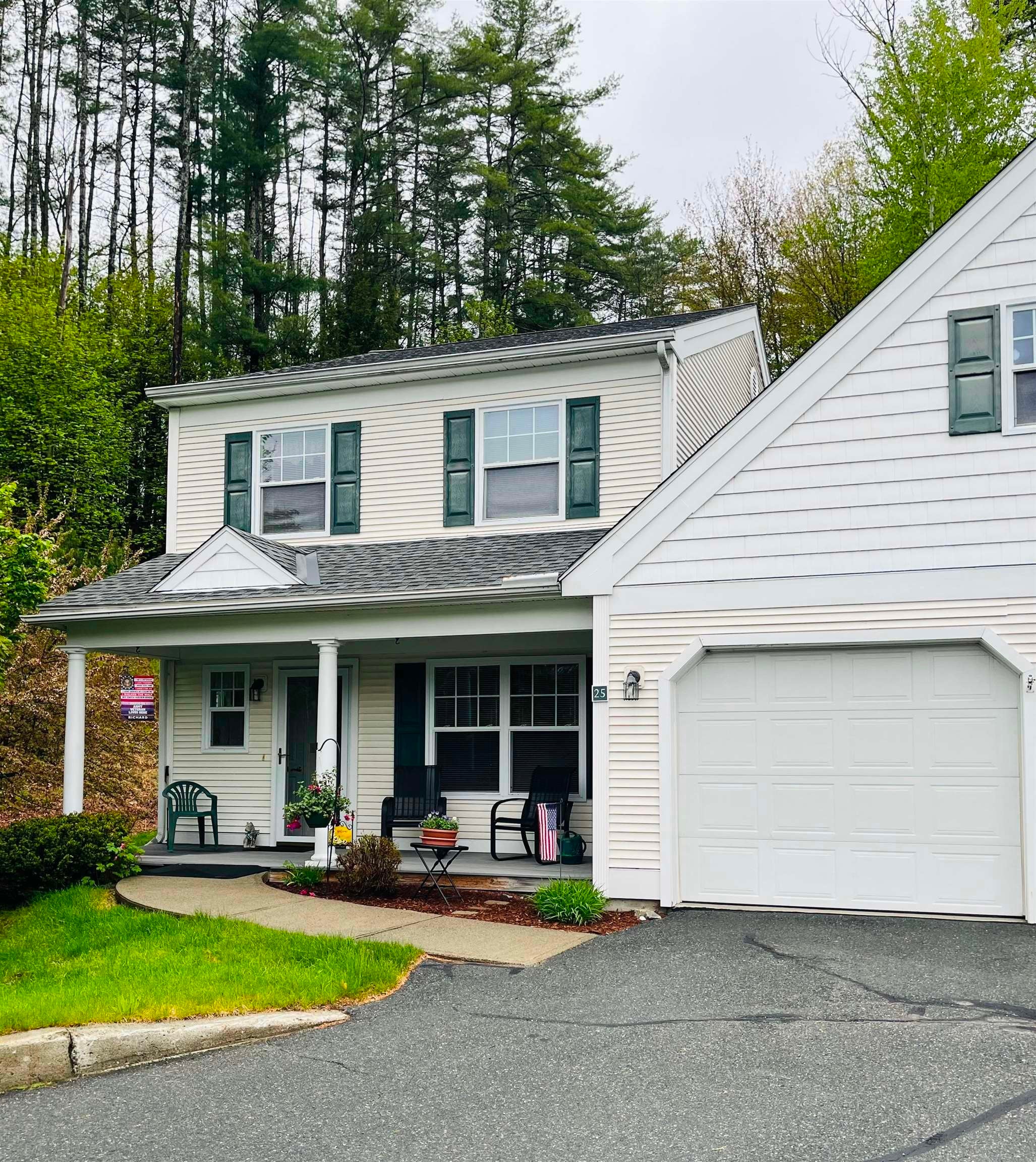 25 Linden Drive — photo