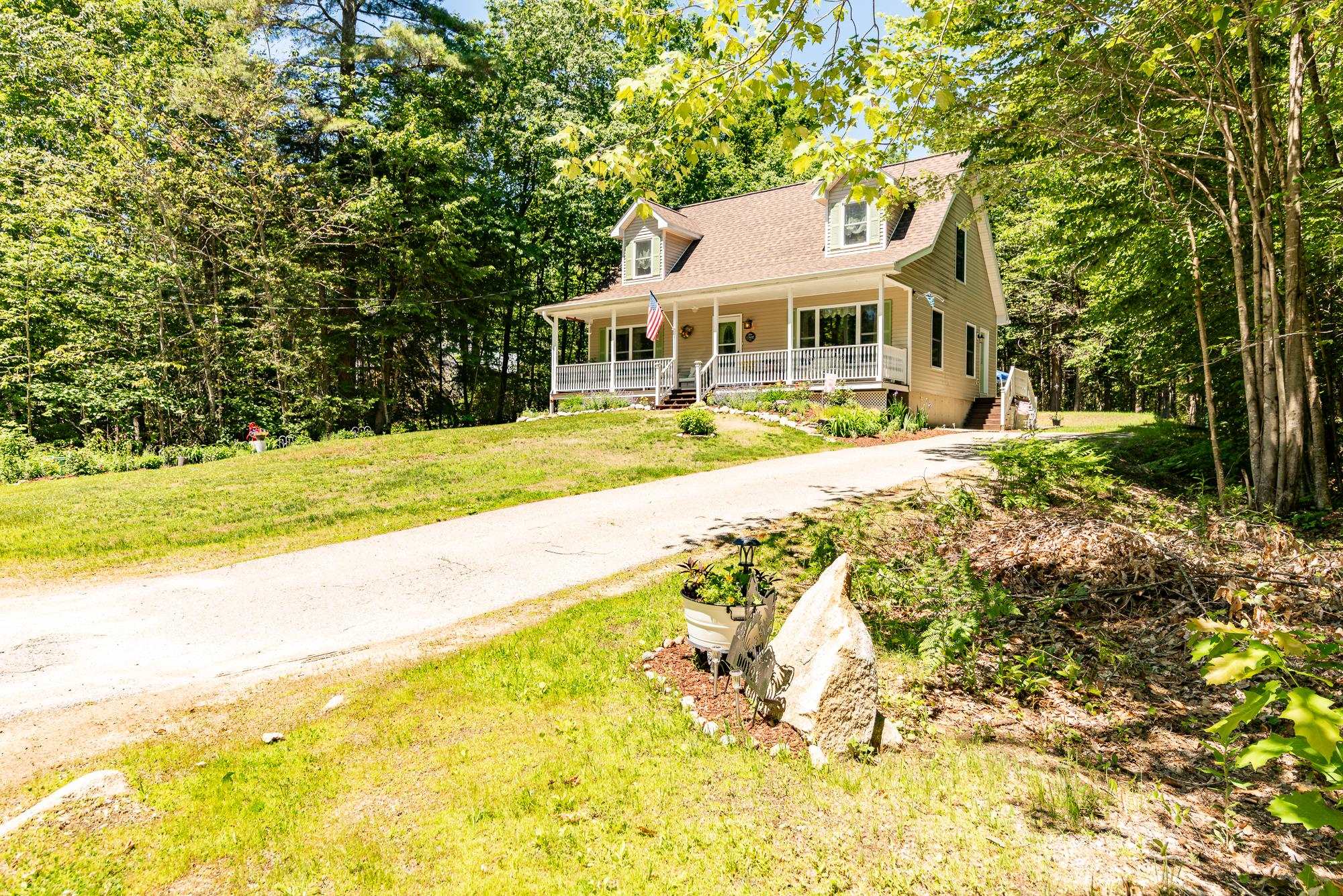 11 Spruce Road — photo