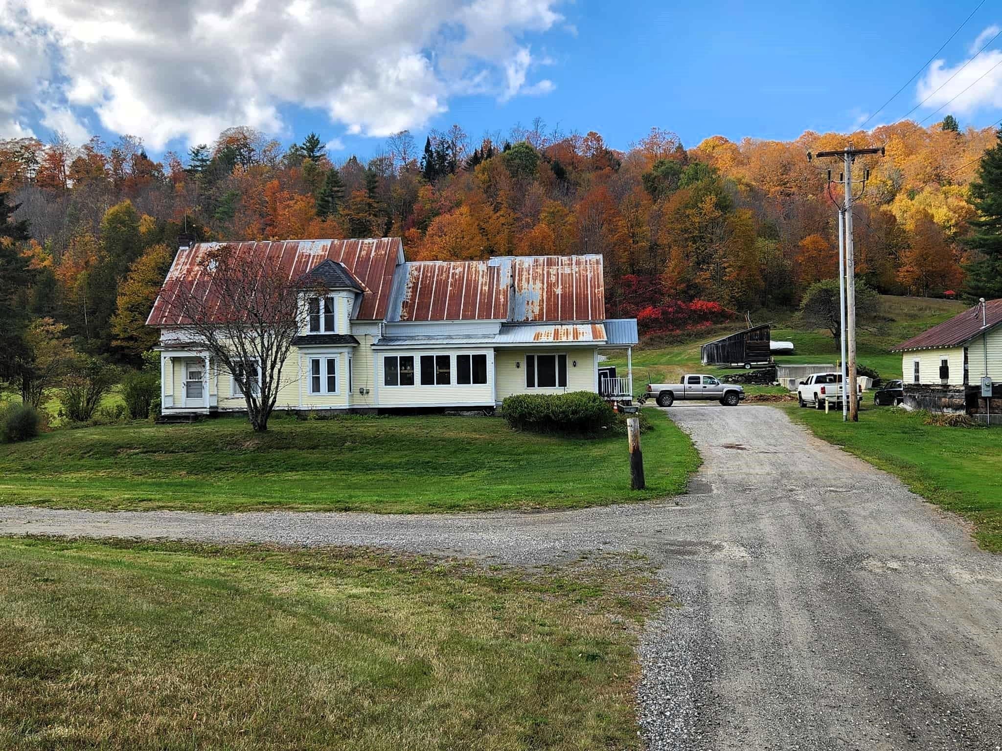 2325 Vt Rte 215 South — photo