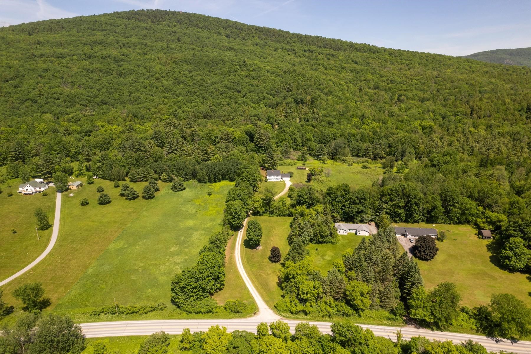 5876 Rte 7, Pittsford, VT 05763
