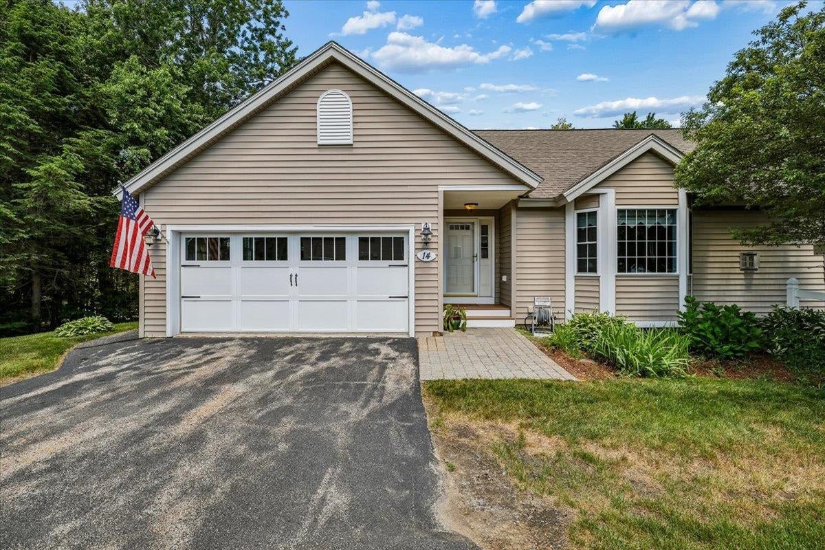 14 Aspen Drive — photo
