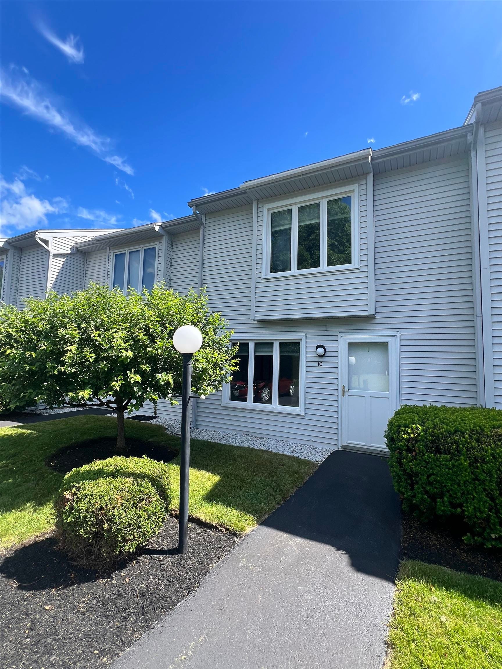 10 Kyle Drive — photo