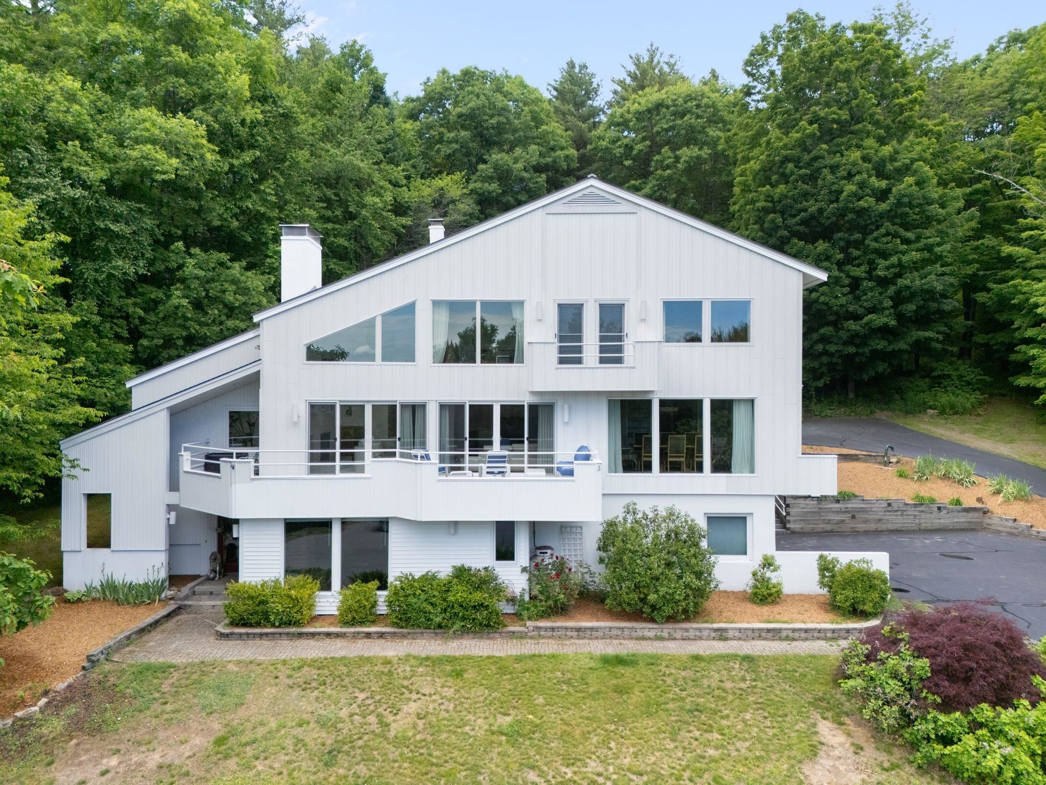 21 Pheasant Hill Road — photo