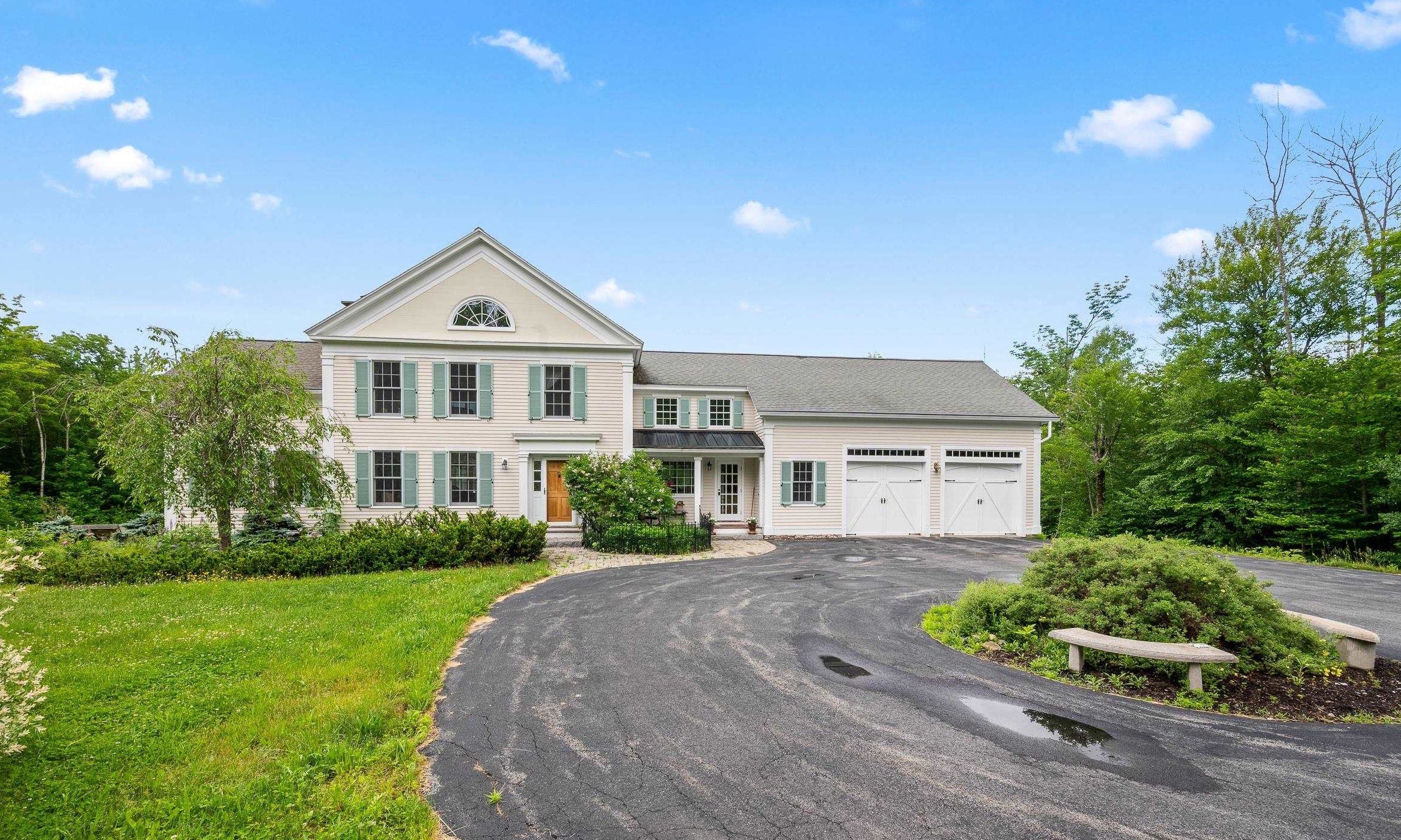 6 Evergreen Drive — photo
