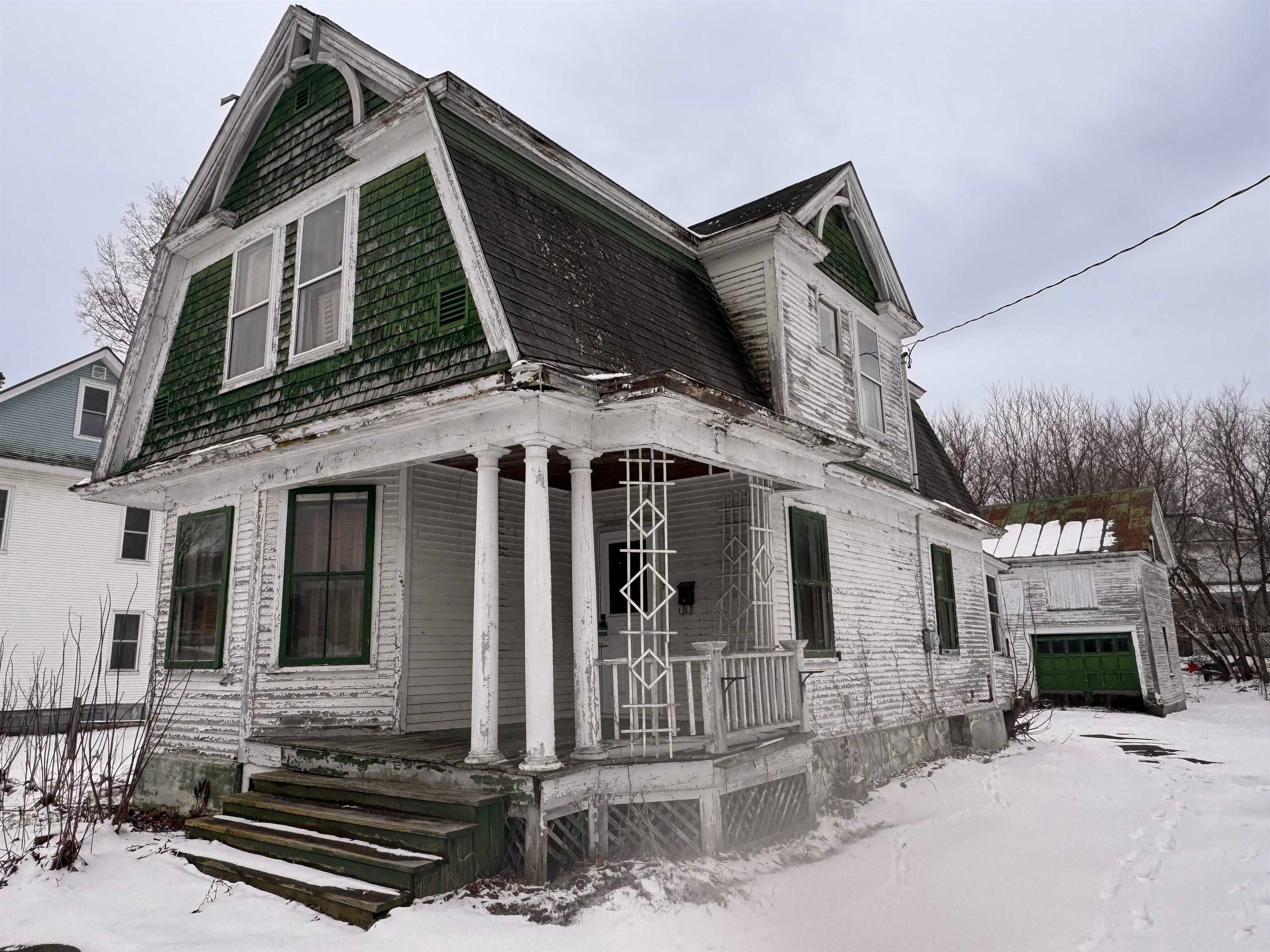 29 Dewey Street — photo