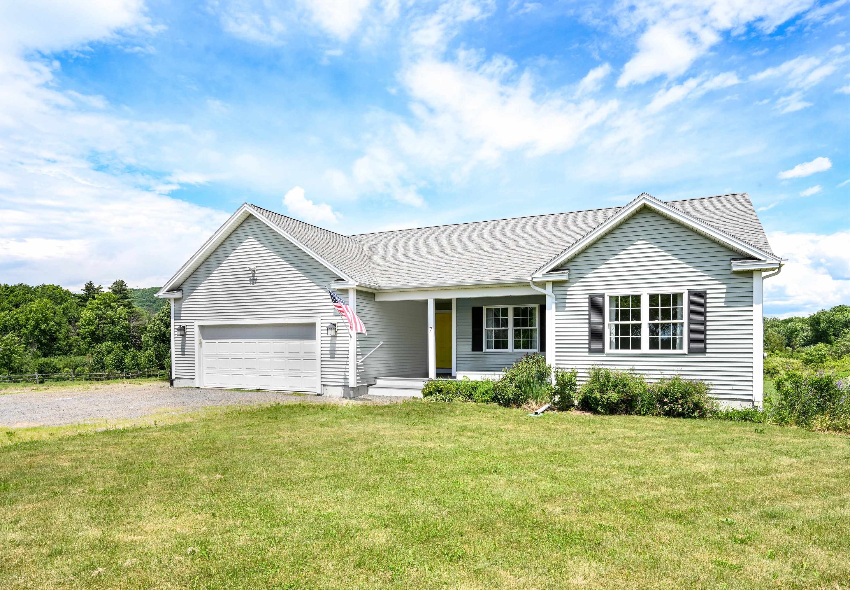 7 Riparian Way, Milton, VT 05468