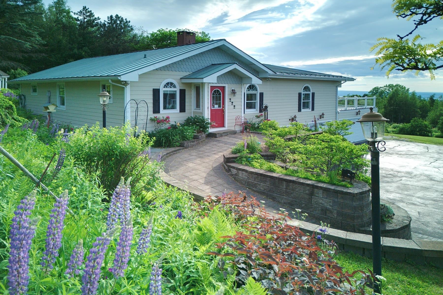222 Fairfield Hill Road — photo