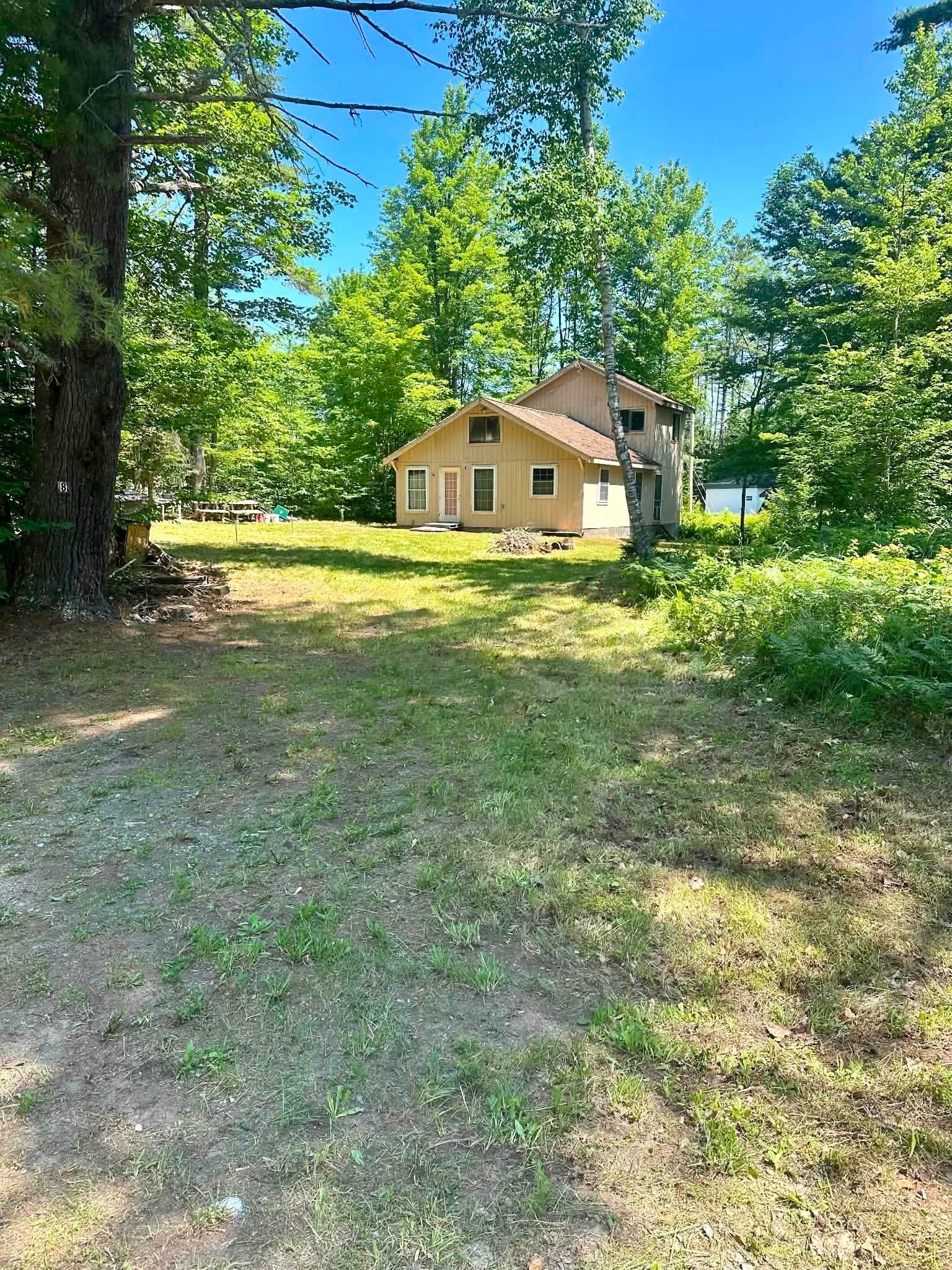 8 Brookside Lane — photo