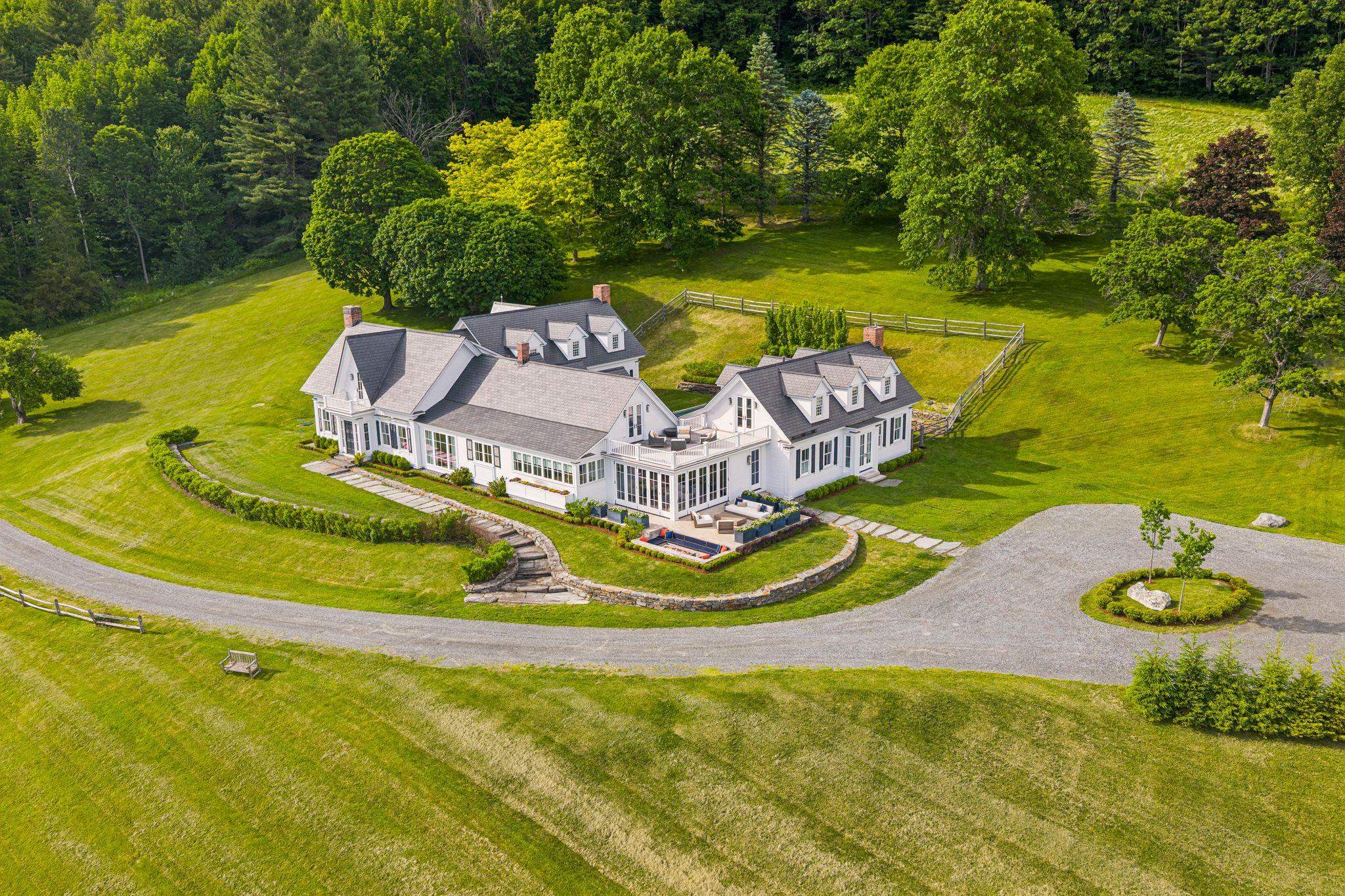3147 Mount Hunger Road — photo