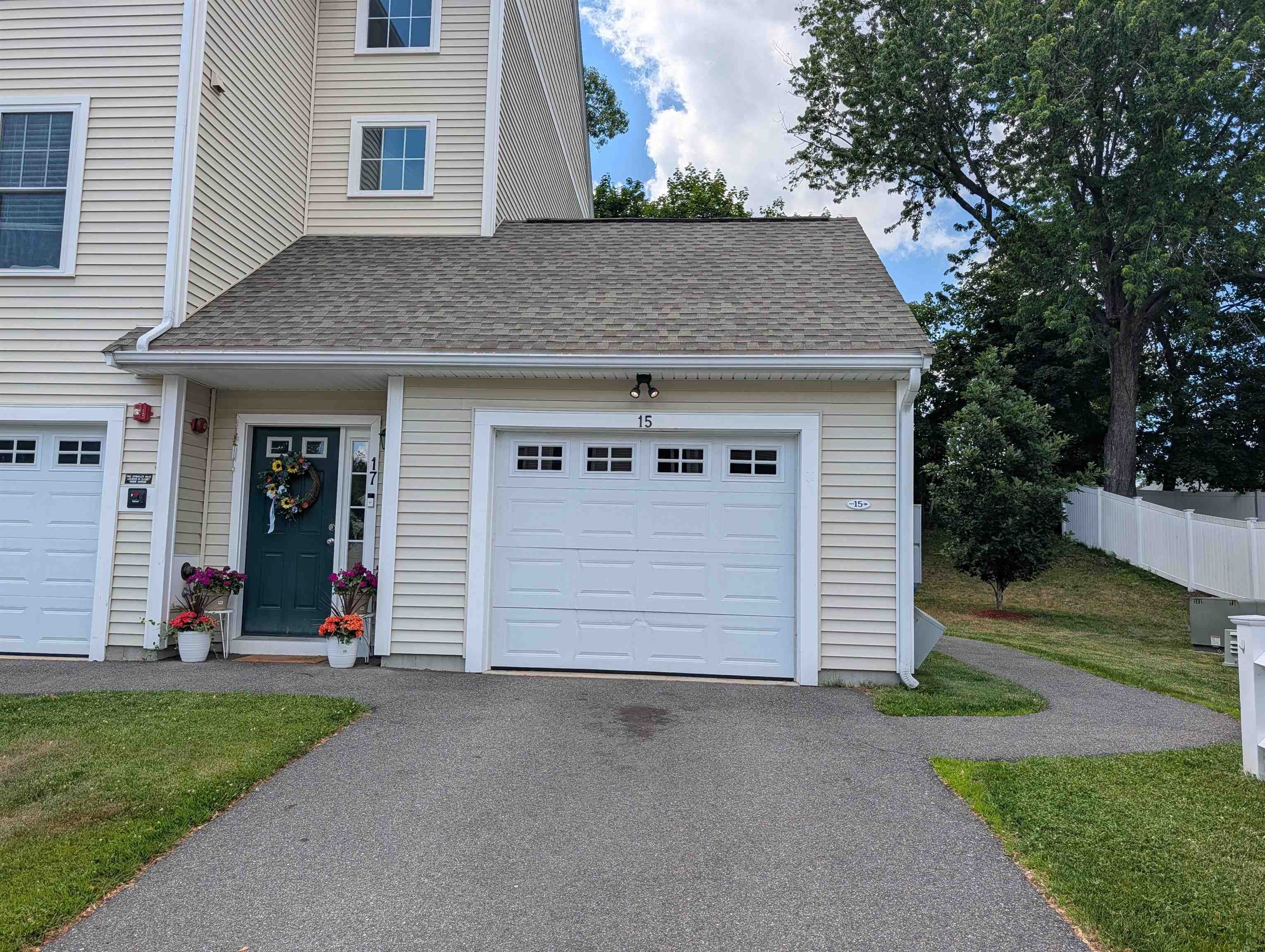 15 Bennett Street — photo