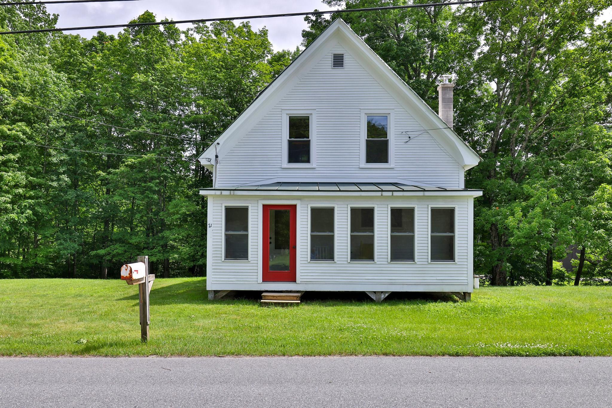 71 State Garage Road, Rochester, VT 05767