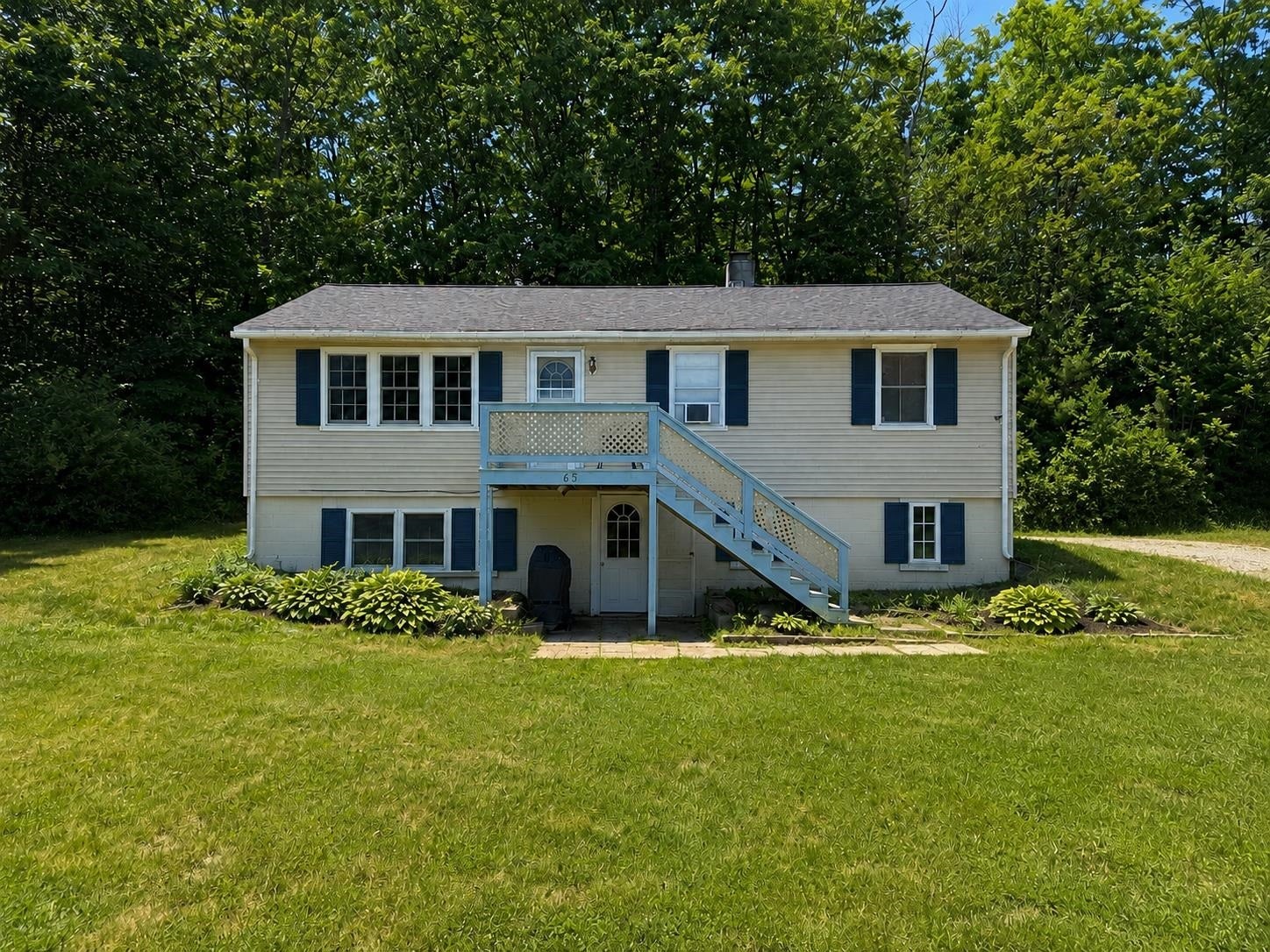 65 Pleasant Street — photo