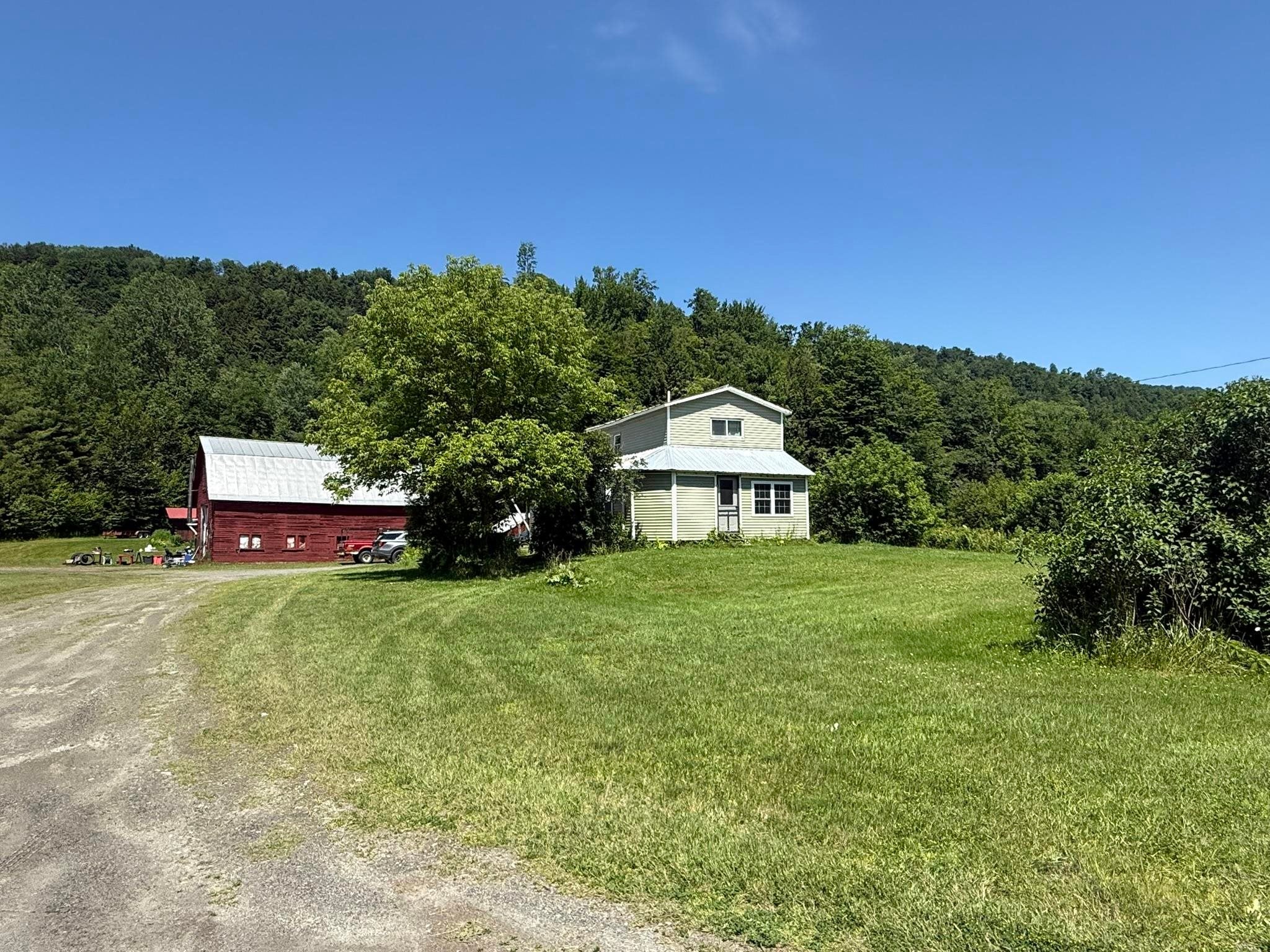 7657 Vt Rt 14 — photo