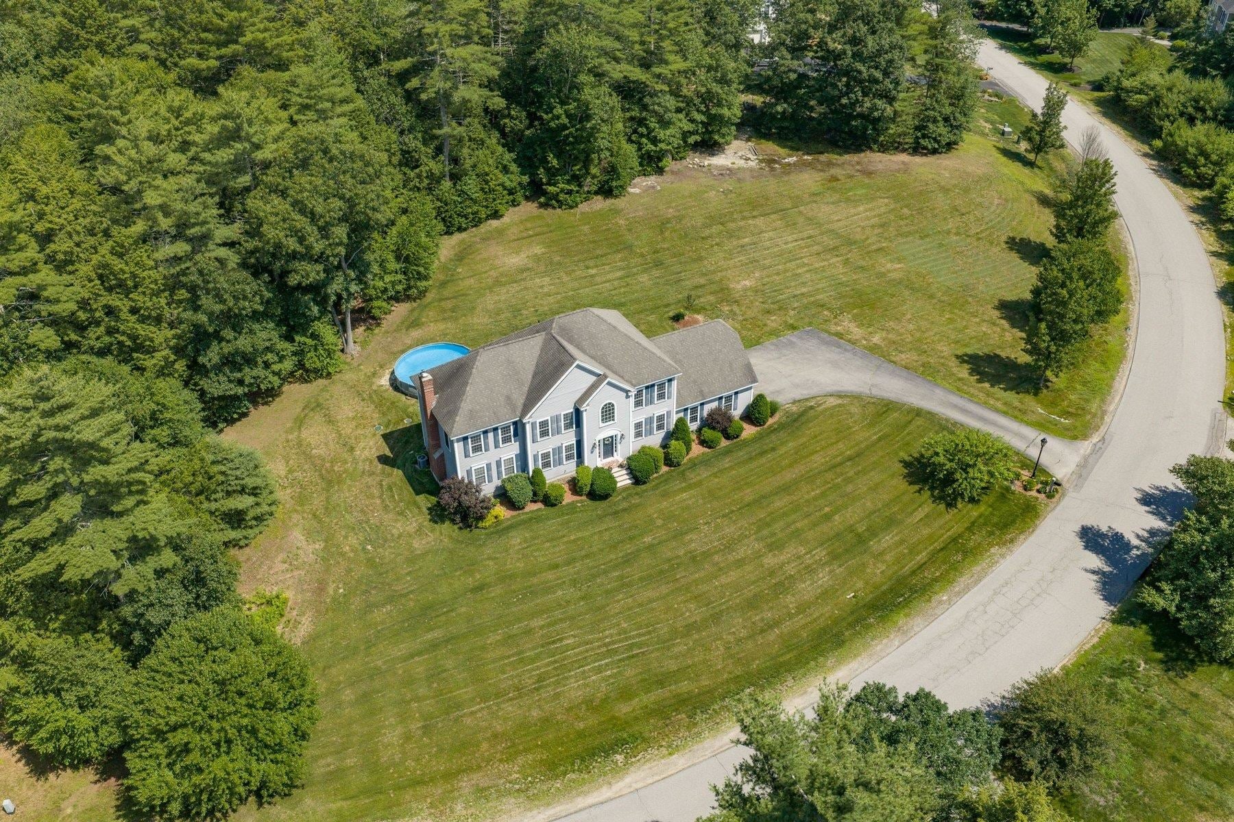 17 Thurston Drive — photo