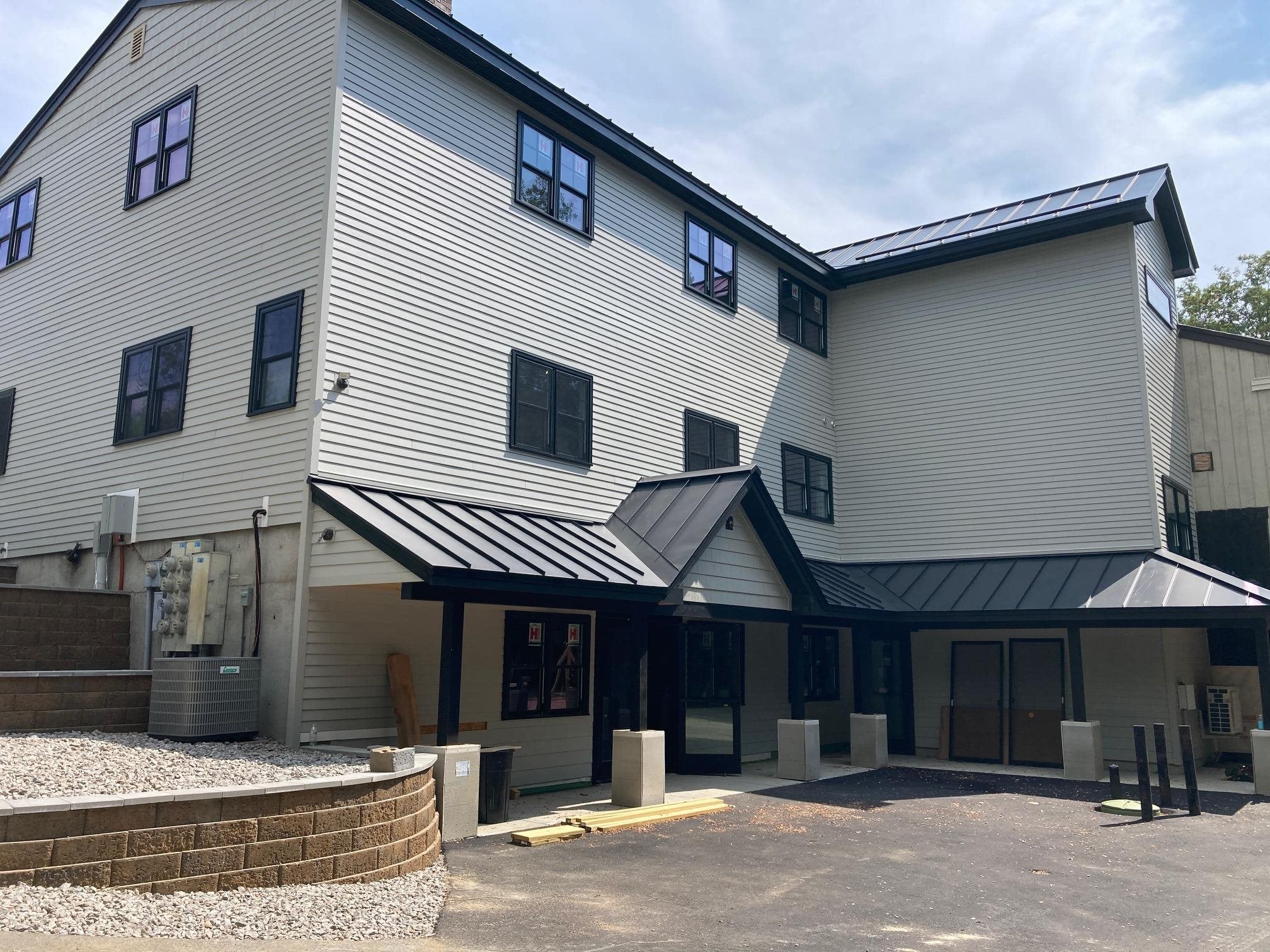 486 White Mountain Highway C & F — photo