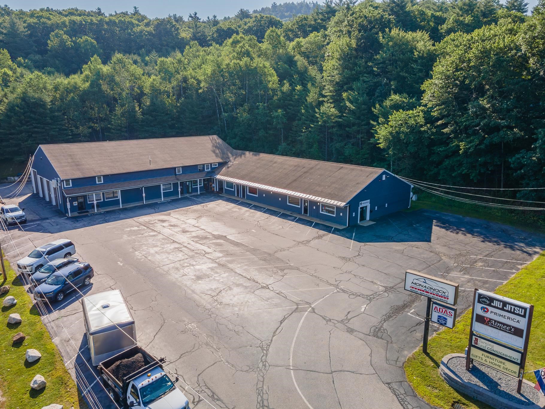 140 Monadnock Highway — photo