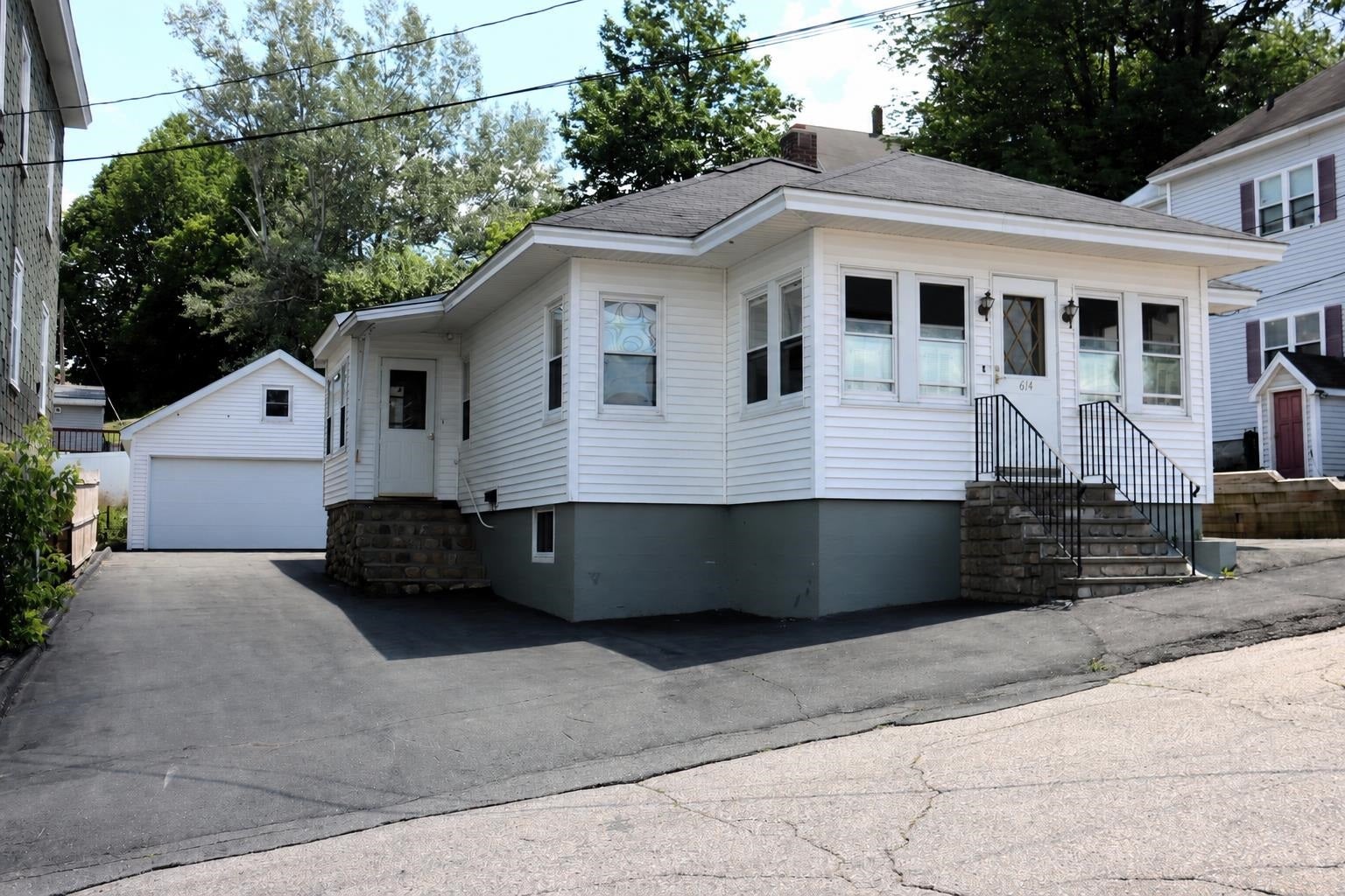 614 Cheshire Street — photo