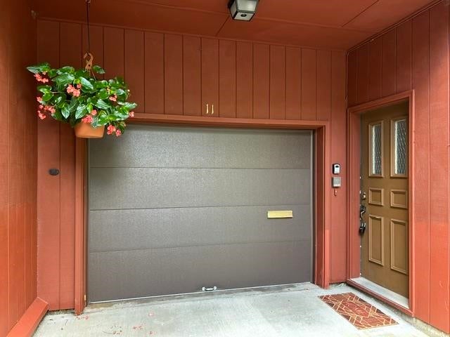 11 Evergreen Lane — photo
