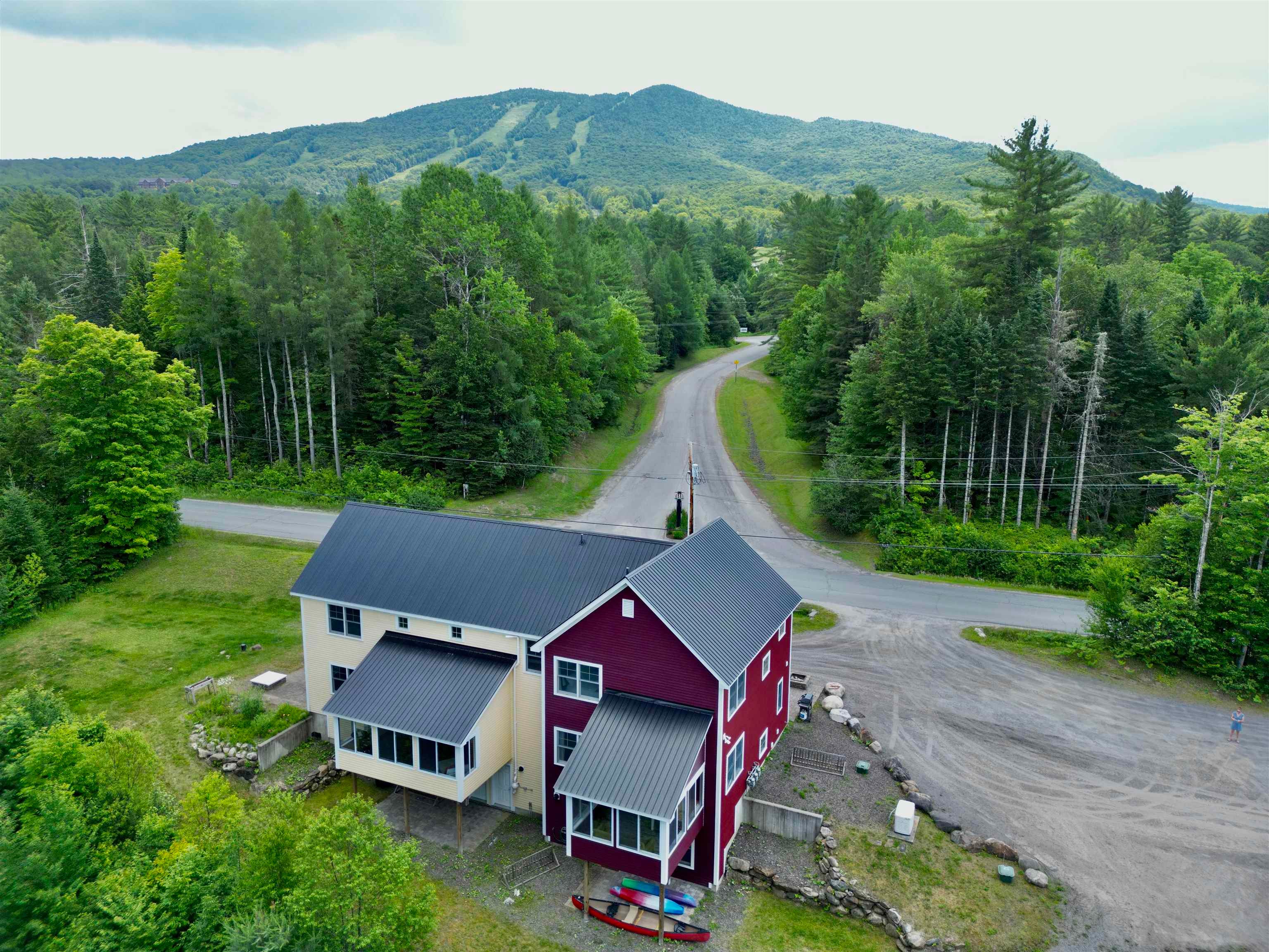 1089 Mountain Road C2 — photo