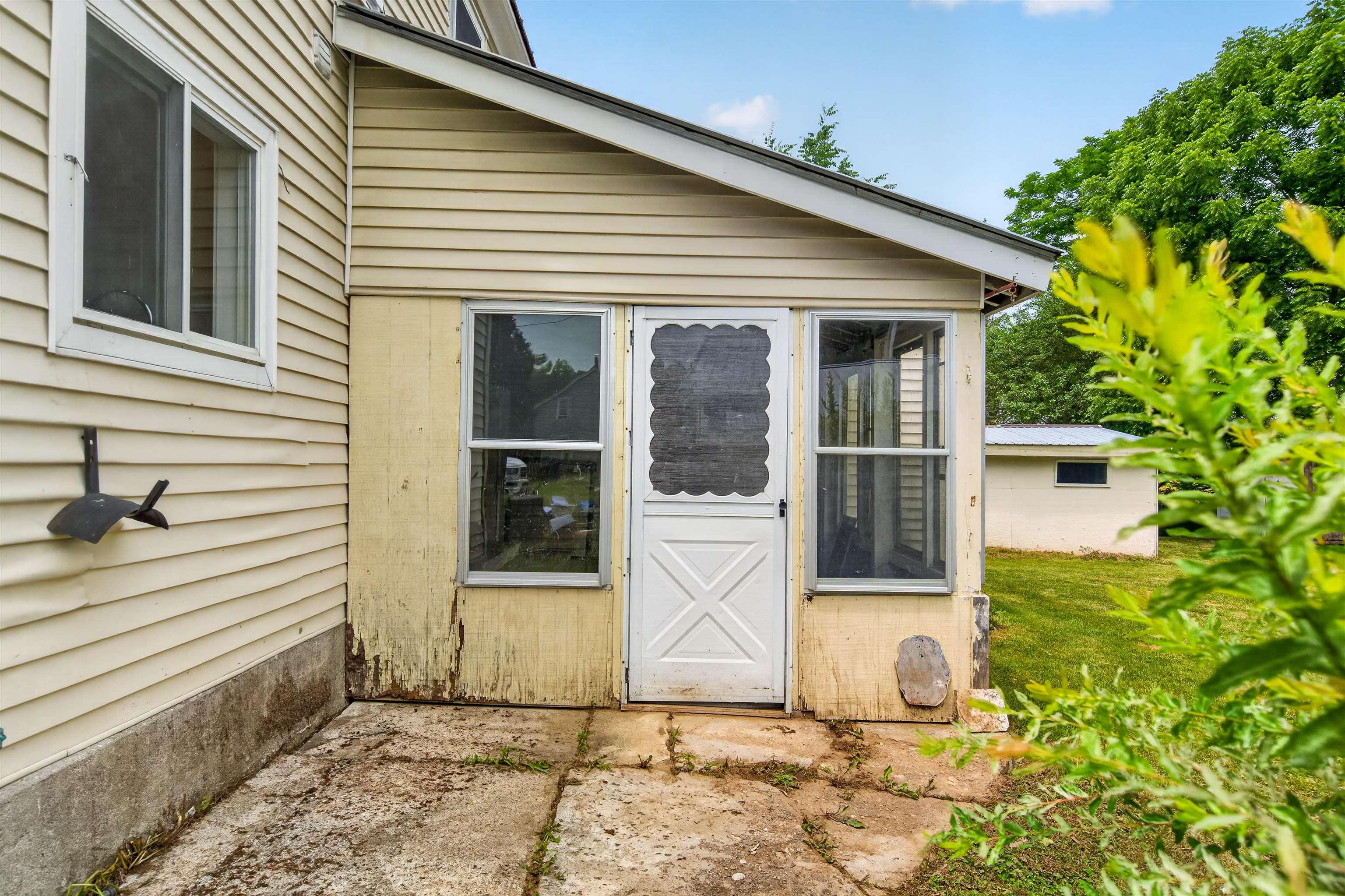 2 Willow Street, Proctor, VT 05765 — photo 3