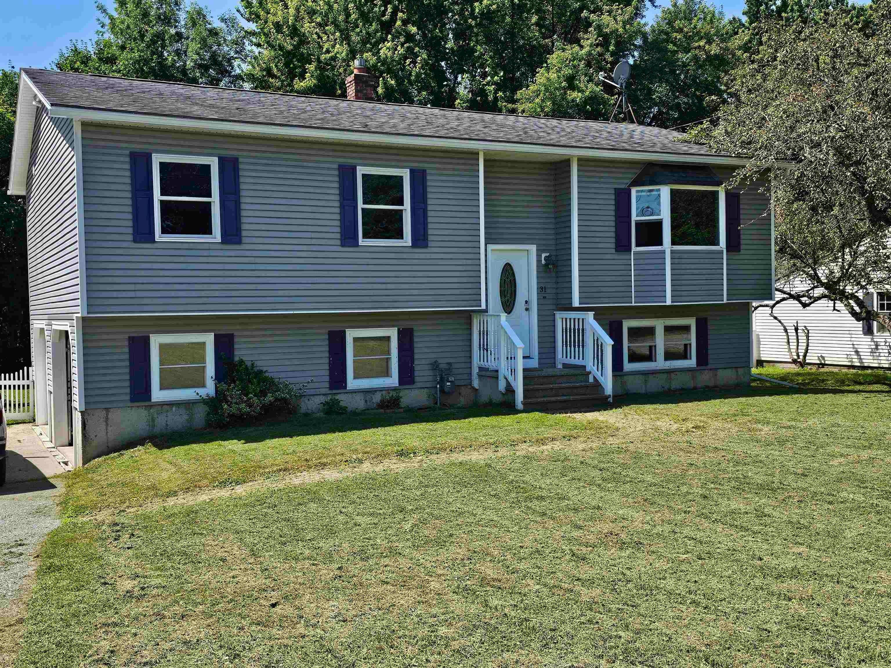 31 Hillside Drive — photo