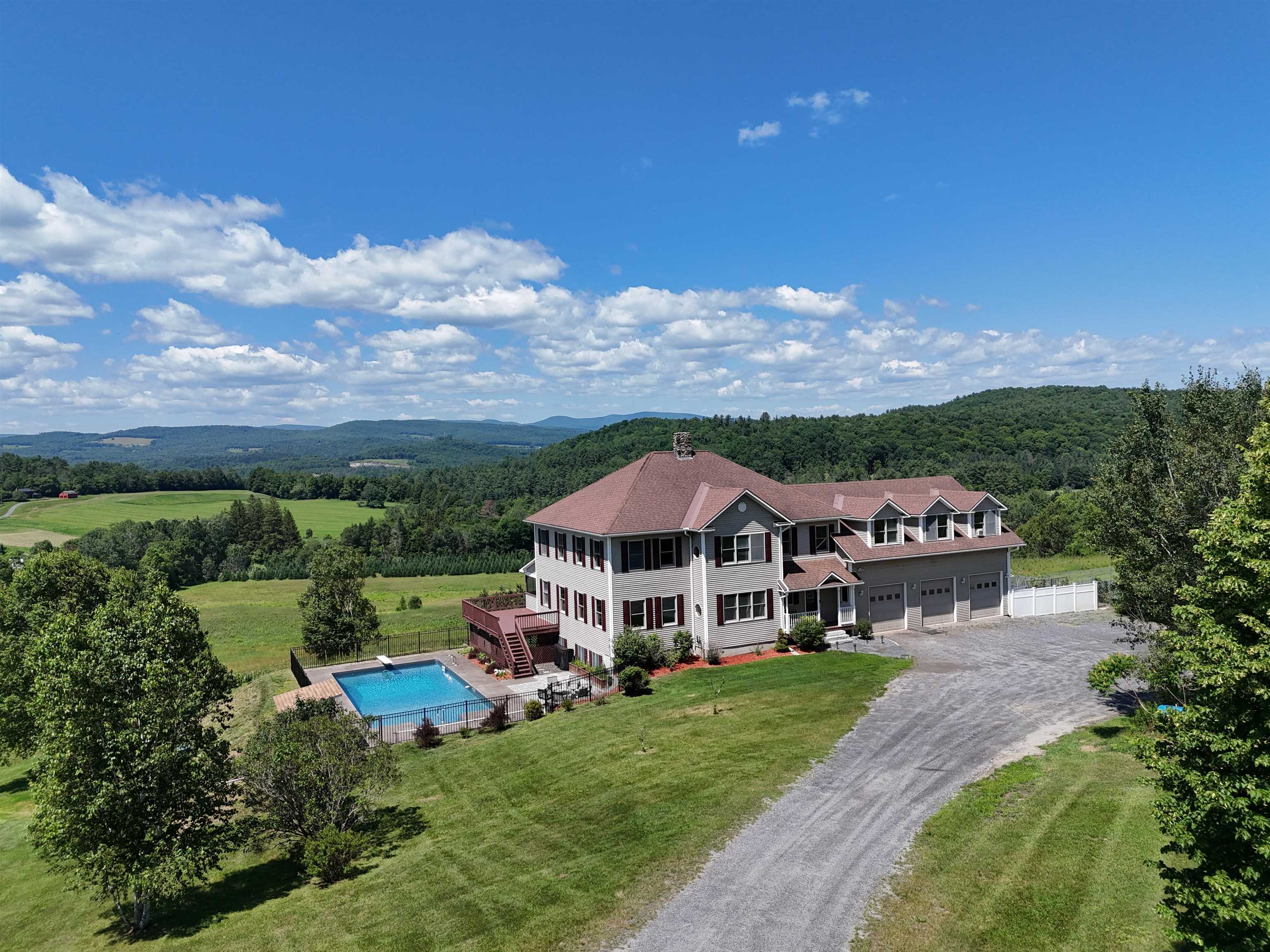 525 Sheldon Brook Road — photo