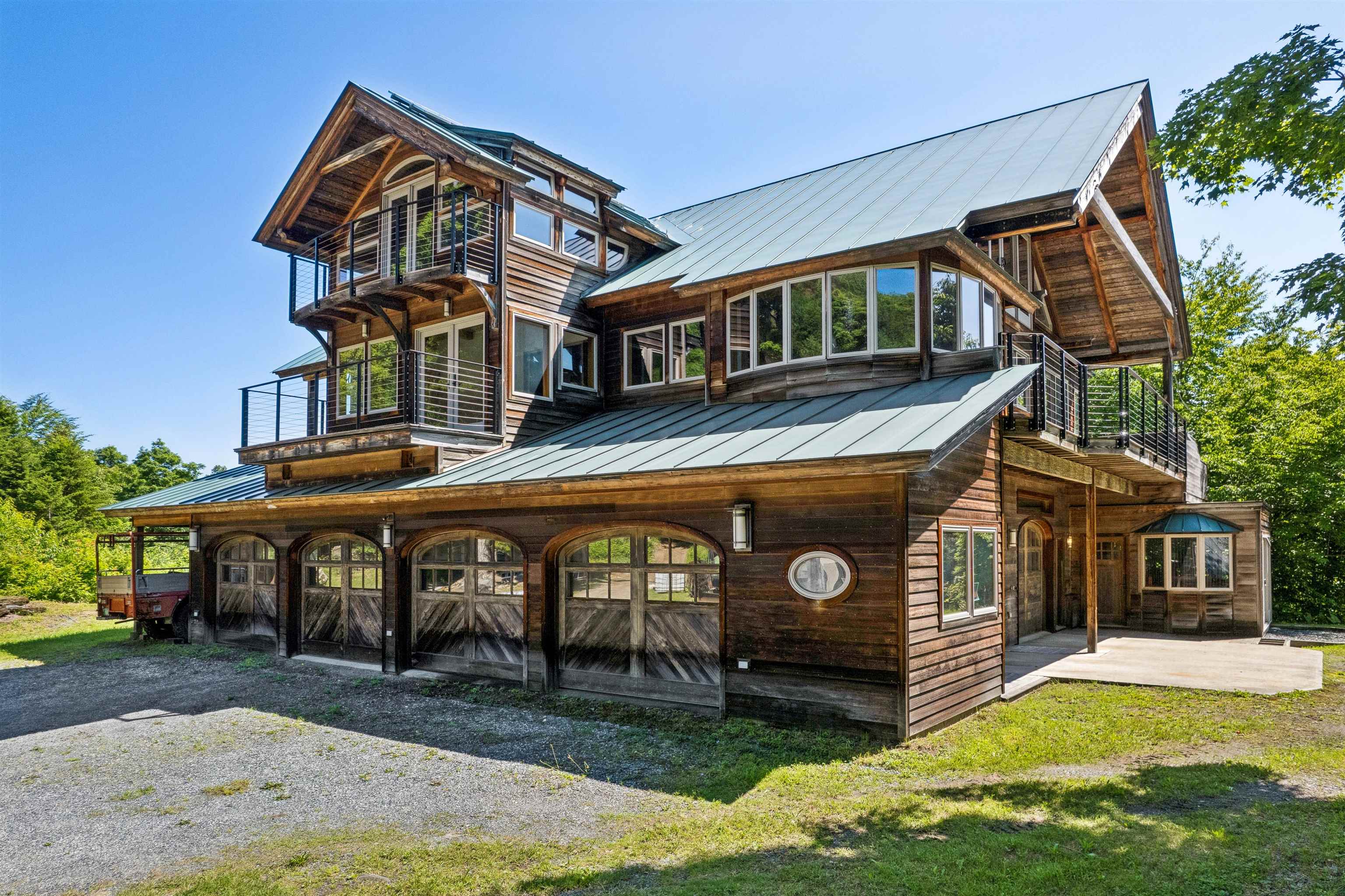 817 Gulf Road — photo