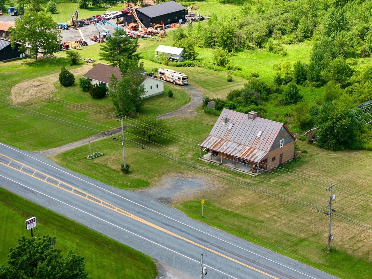 2911 US Route 7 — photo