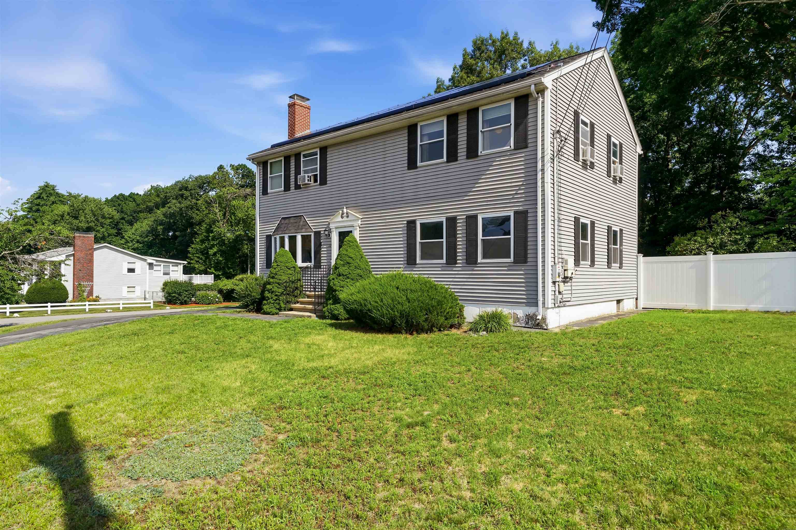 22 Colonial Drive — photo