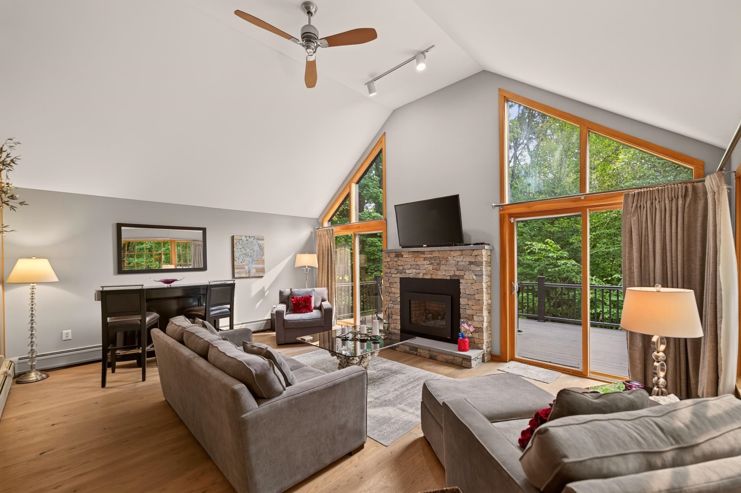 11 stone ridge loop, WEST DOVER VT 05356 — photo 2