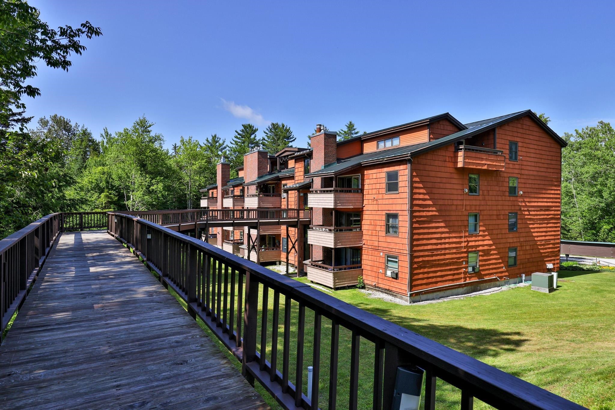 118 Gateway Court 27-B — photo