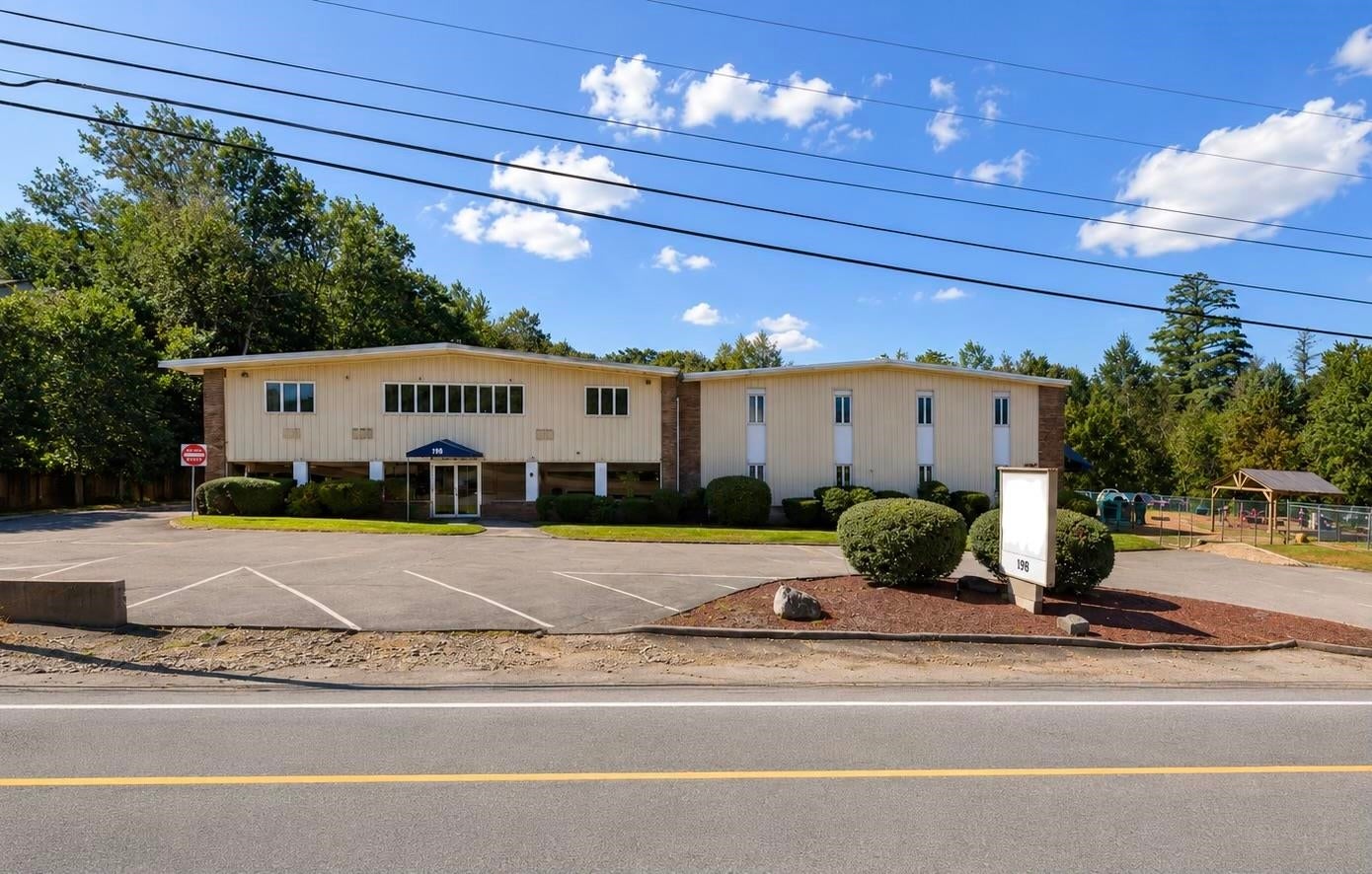 198 Londonderry Turnpike — photo