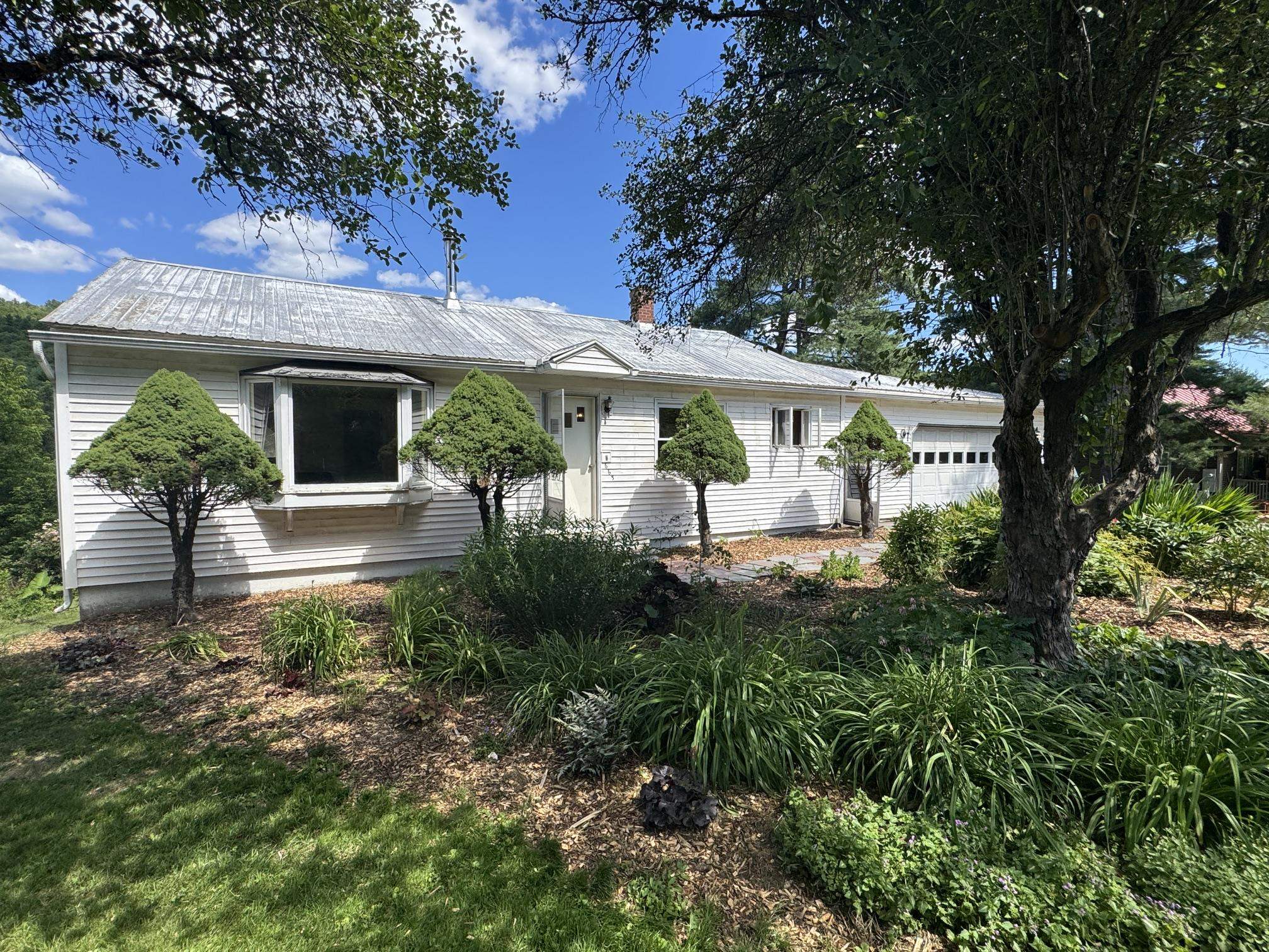 663 Elm Street — photo