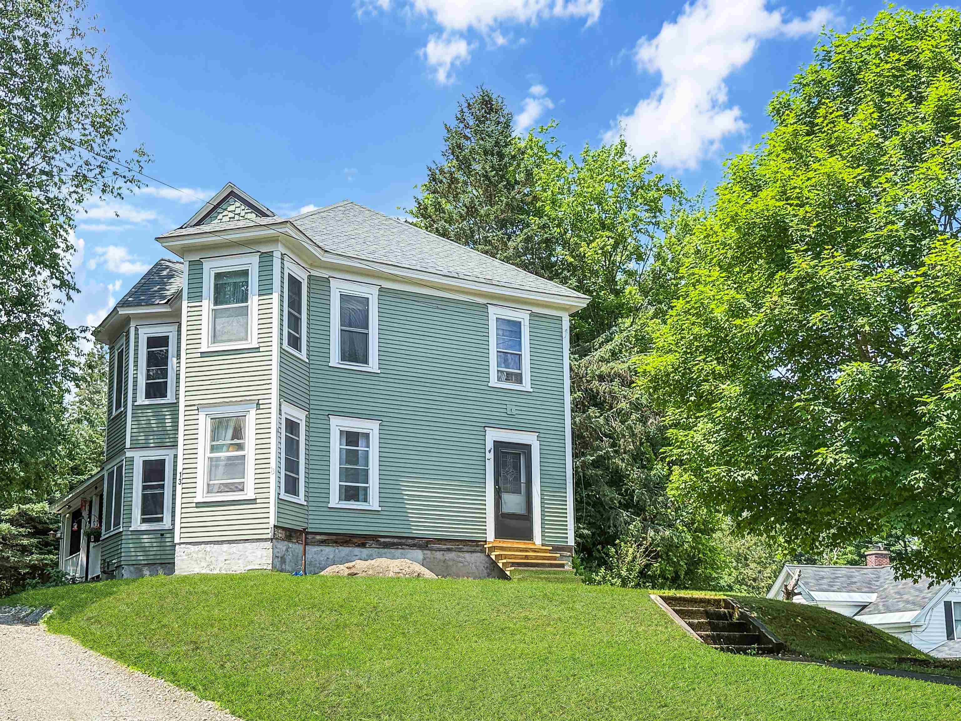 13 Monadnock Street — photo
