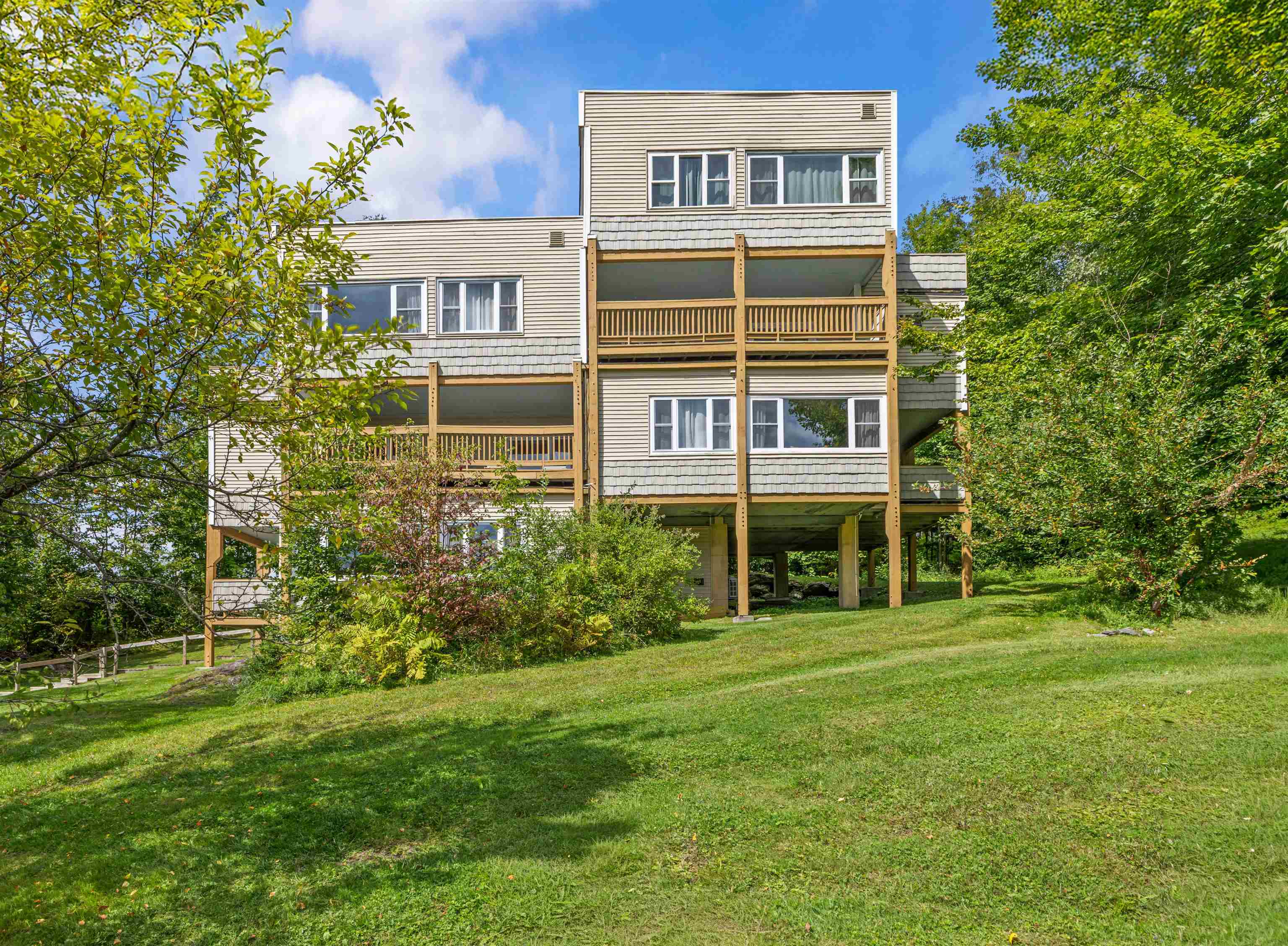 260 Mountainside Drive C301 — photo