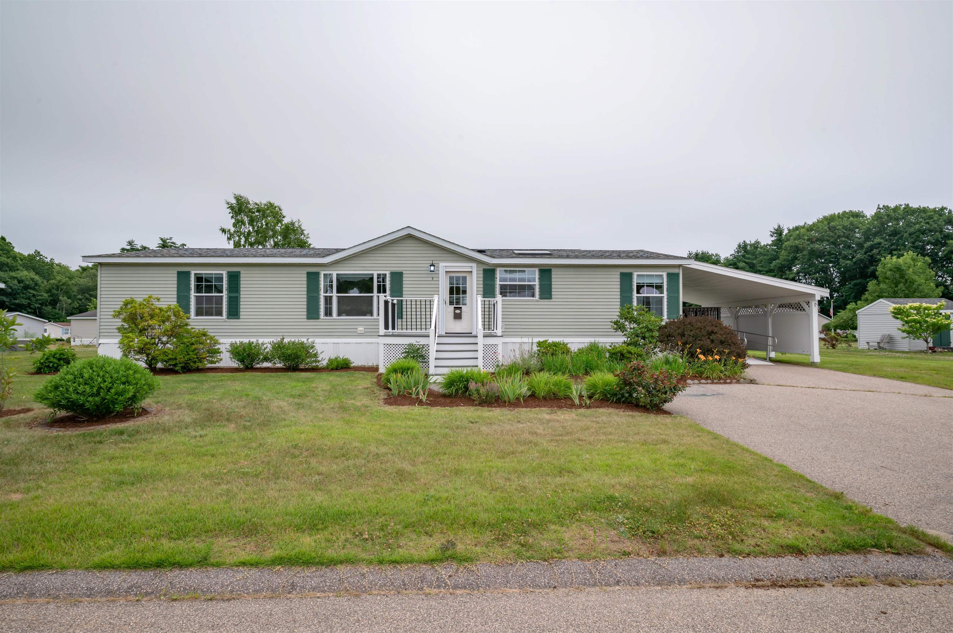 3 Revolution Drive — photo