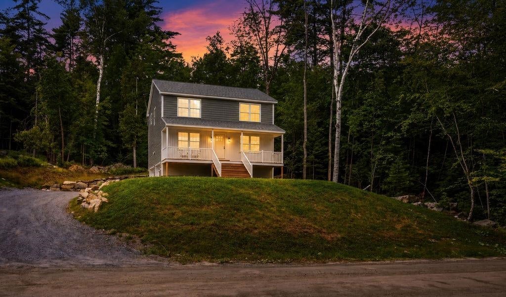 137 Lakeside Drive — photo