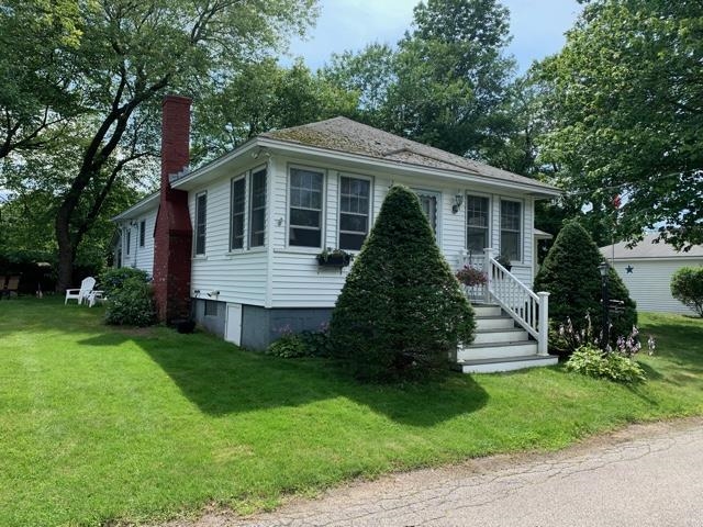 10 Powers Avenue — photo