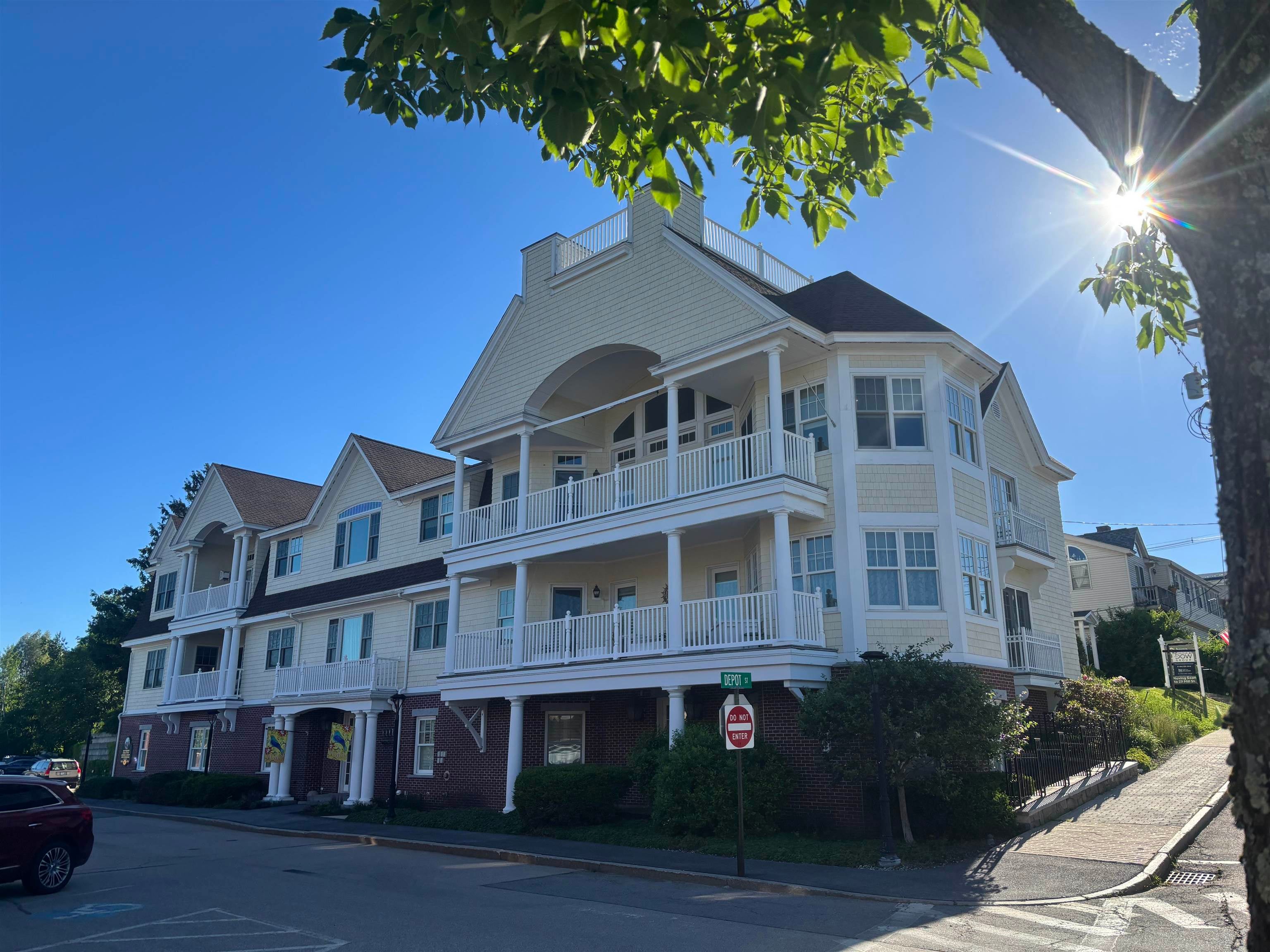 61-2 Central Avenue 2 — photo