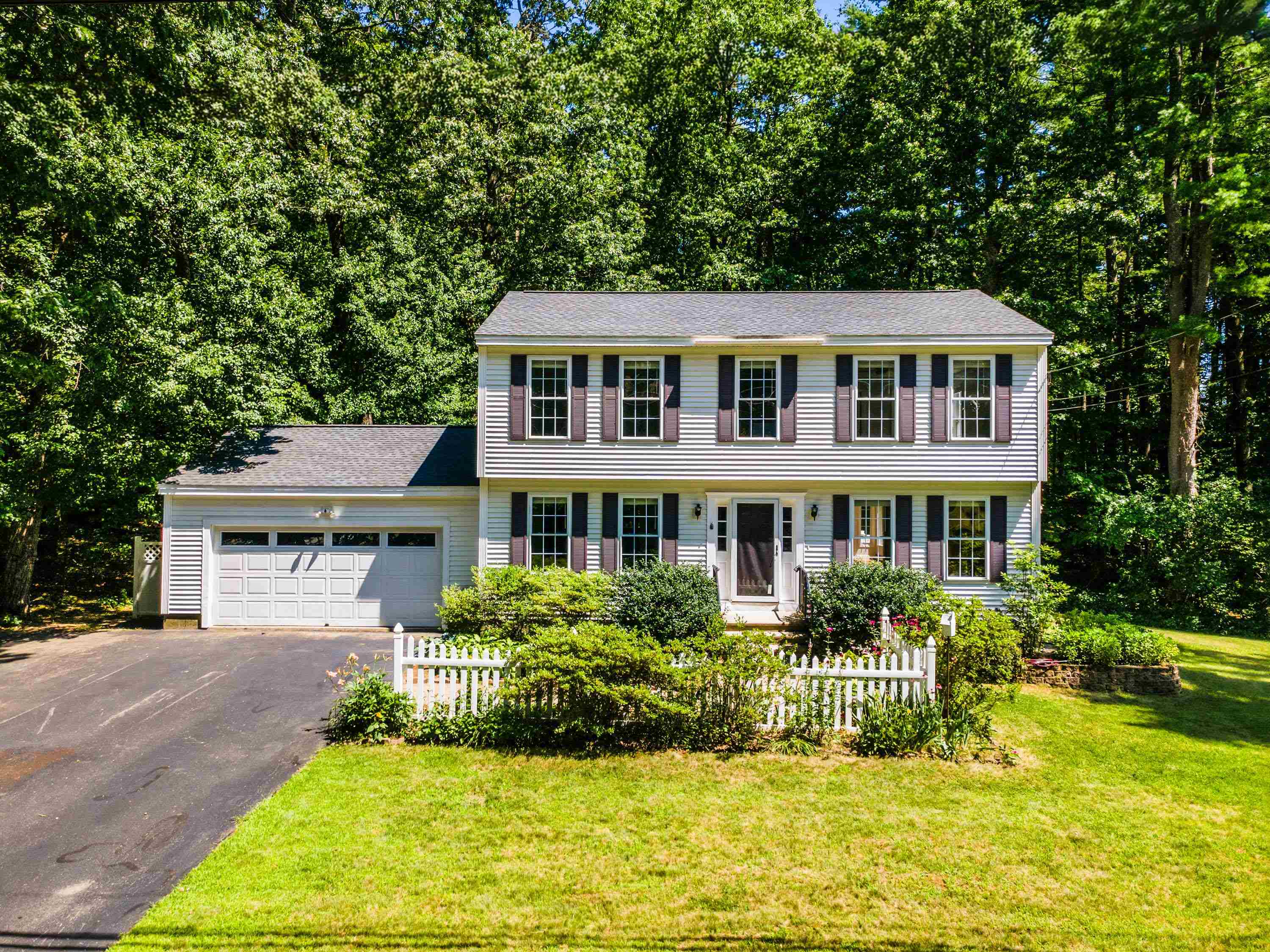14 Davis Road — photo