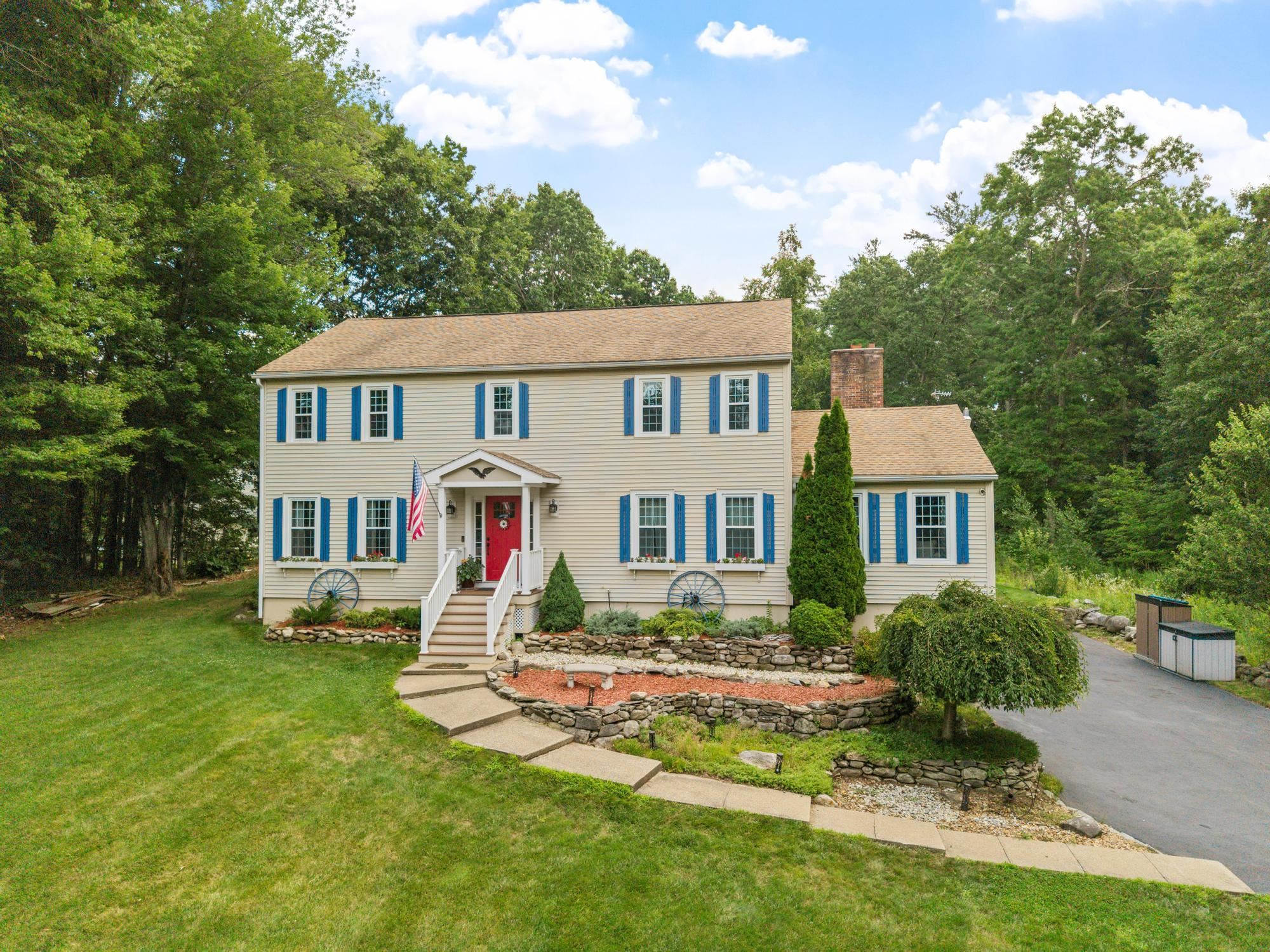11 Ashley Drive — photo