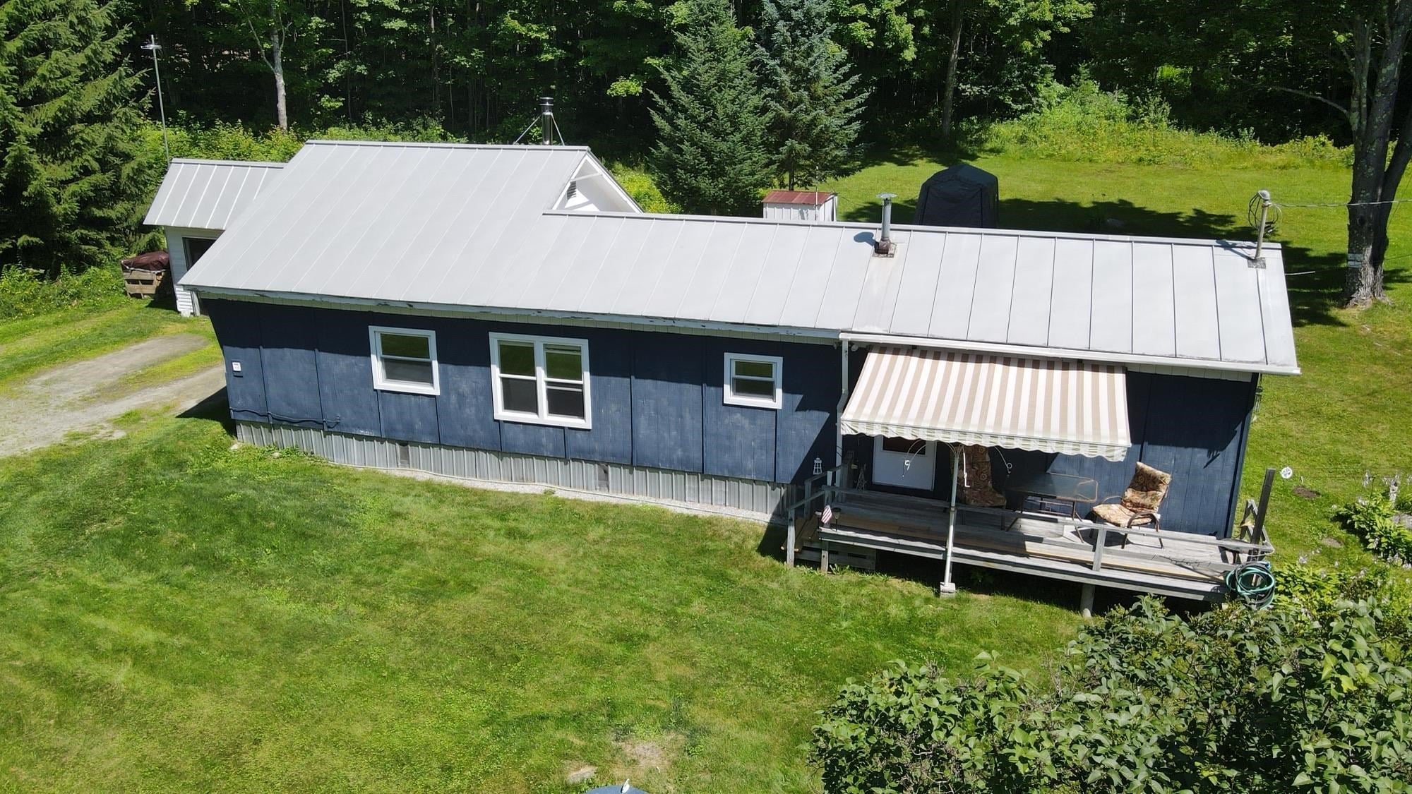 1608 Braintree Hill Road — photo