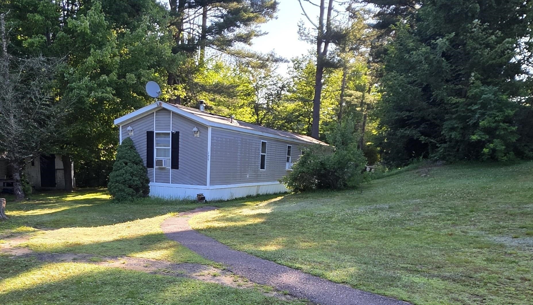 129 Sandy Pines Road — photo