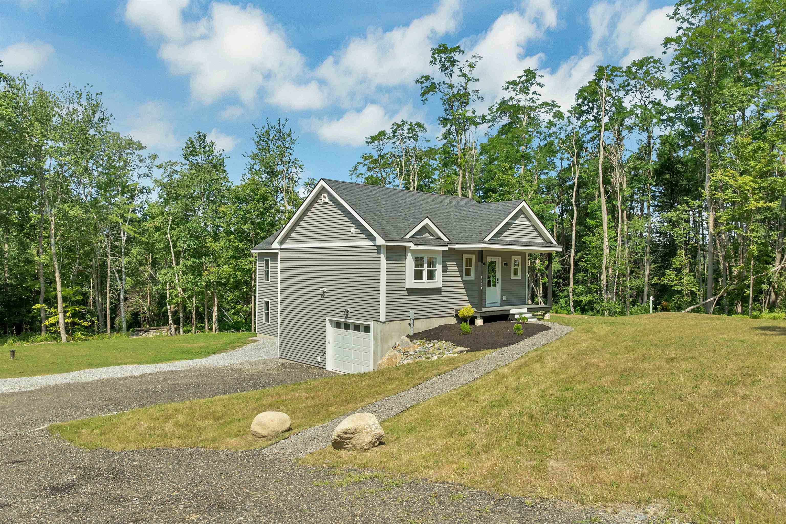 3114 Parade Road — photo
