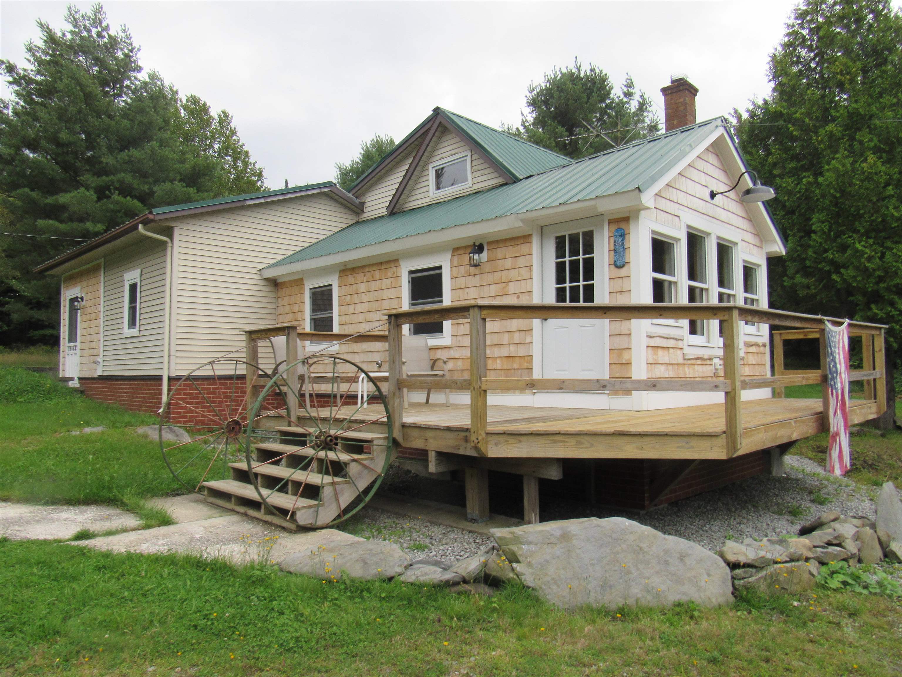 21 Maple Hill Road — photo