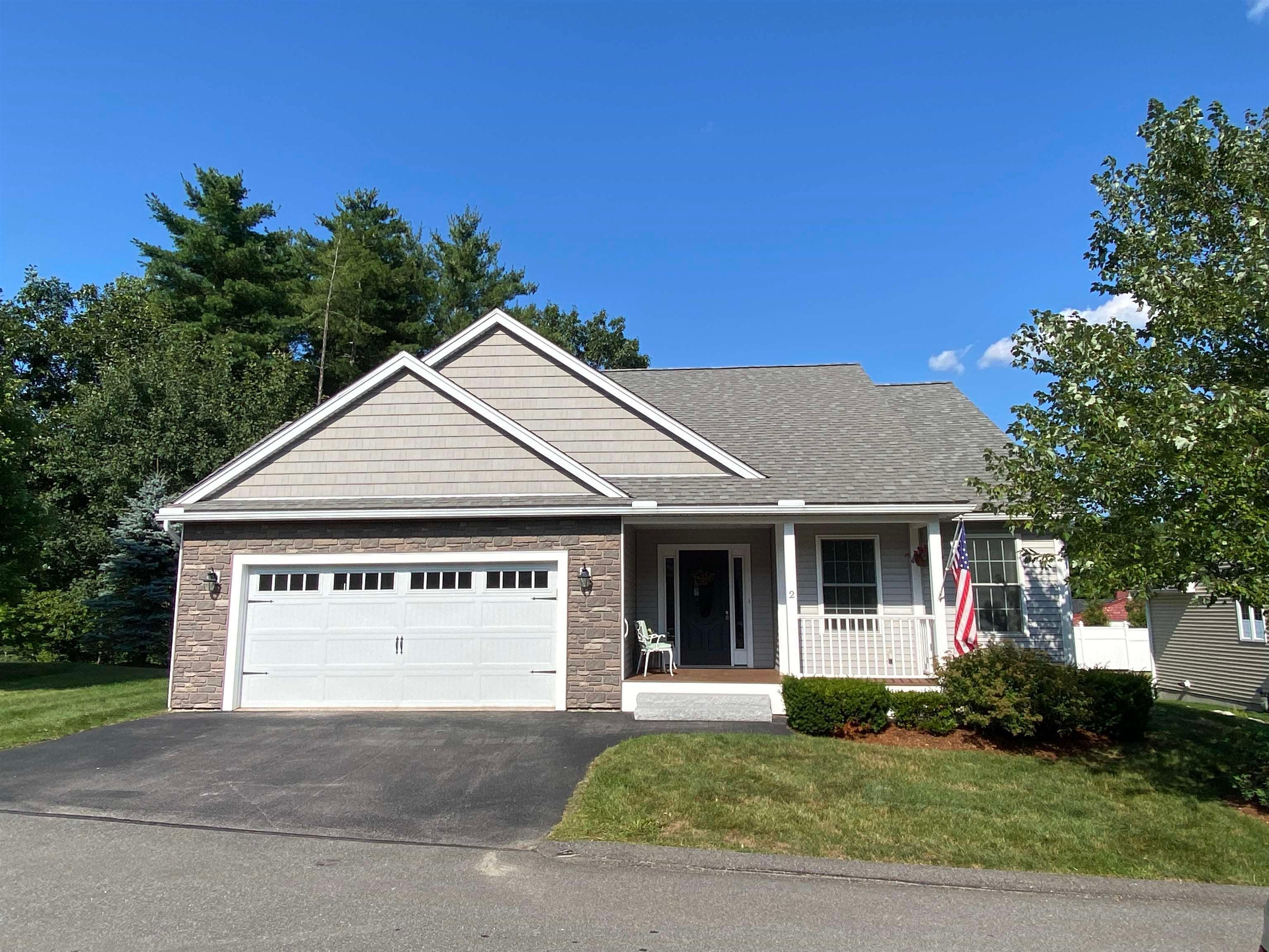 2 Club House Way — photo