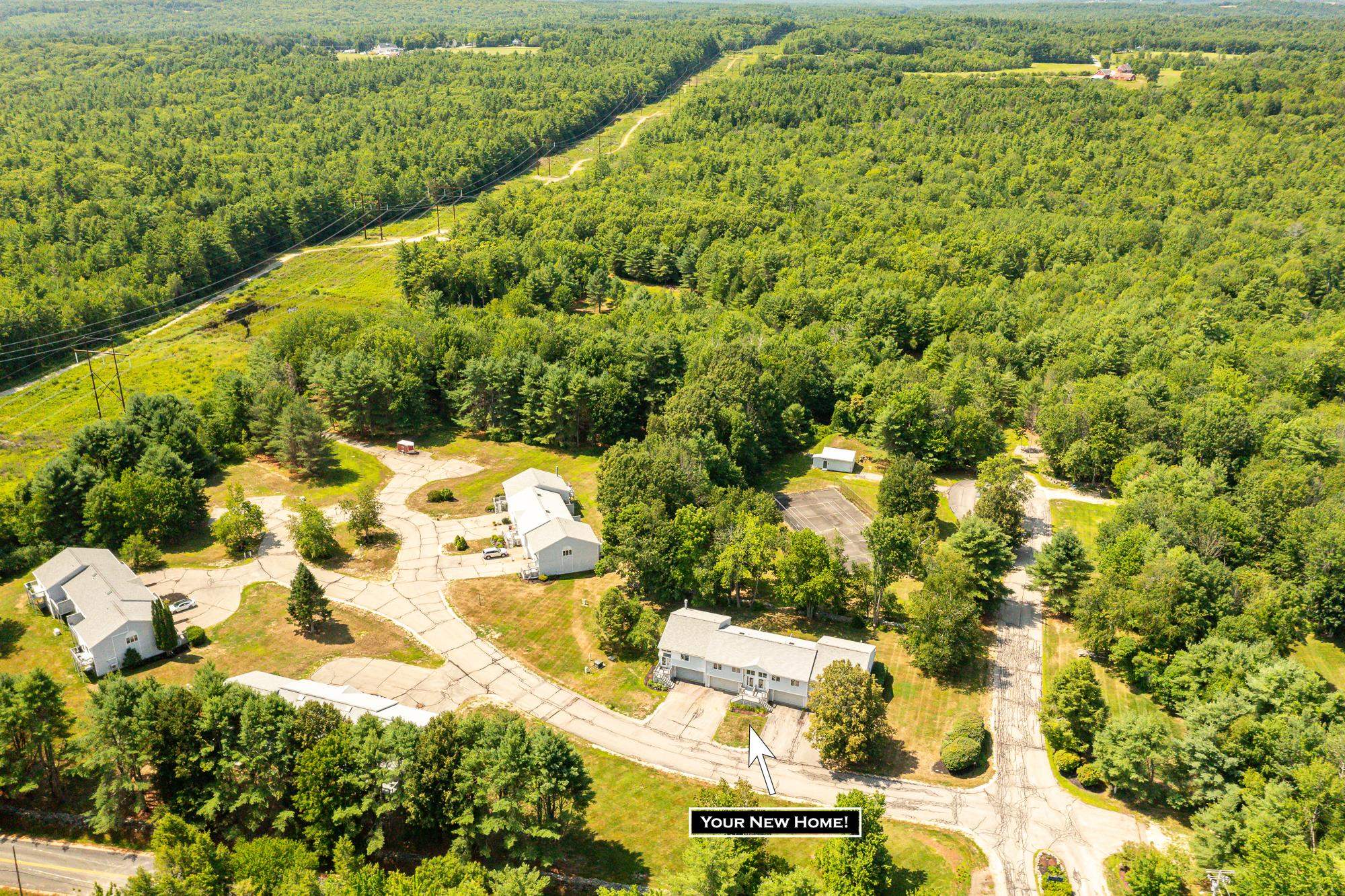 22 Meadowbrook Village — photo